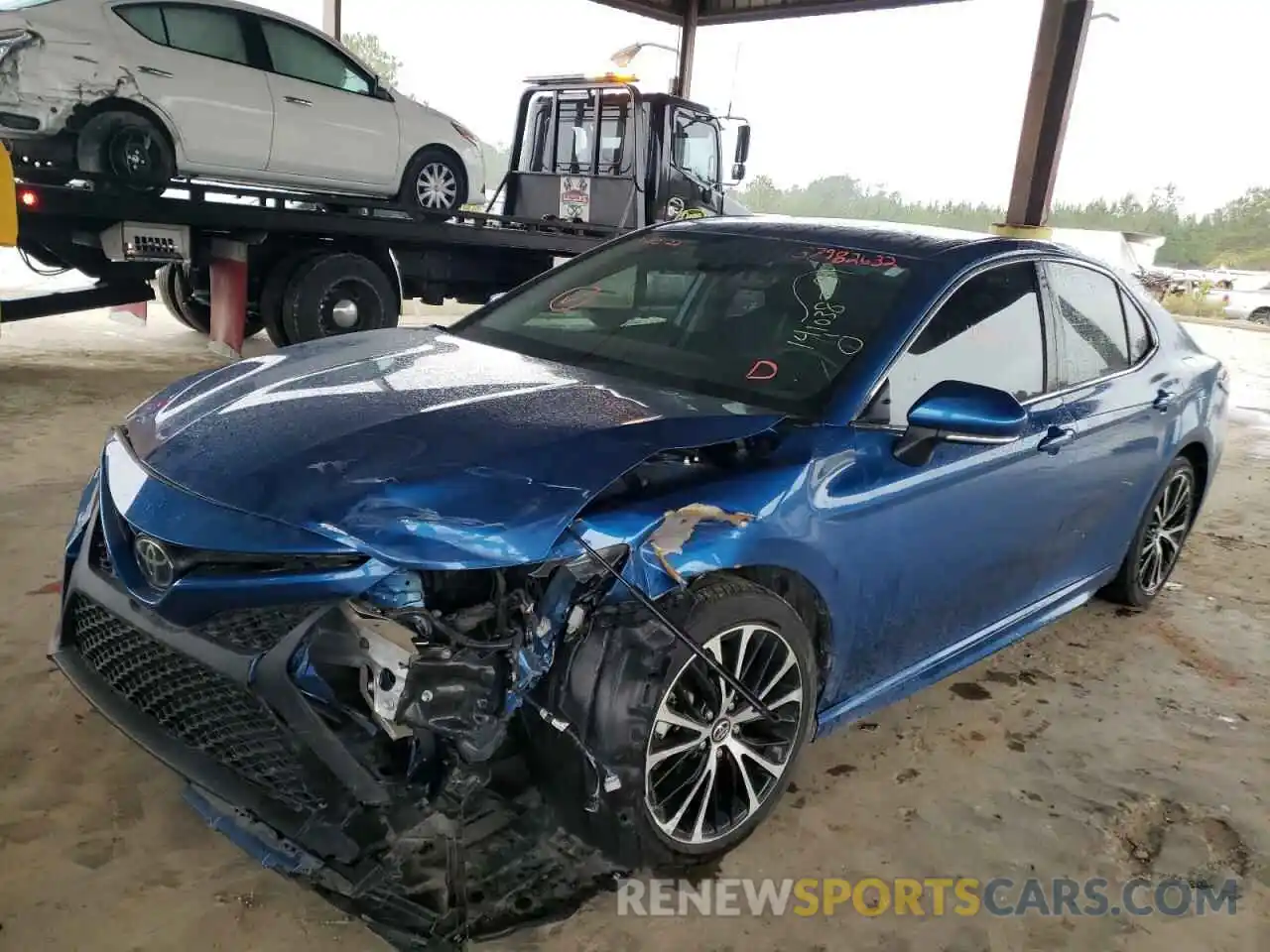 2 Photograph of a damaged car 4T1B11HK2KU224167 TOYOTA CAMRY 2019