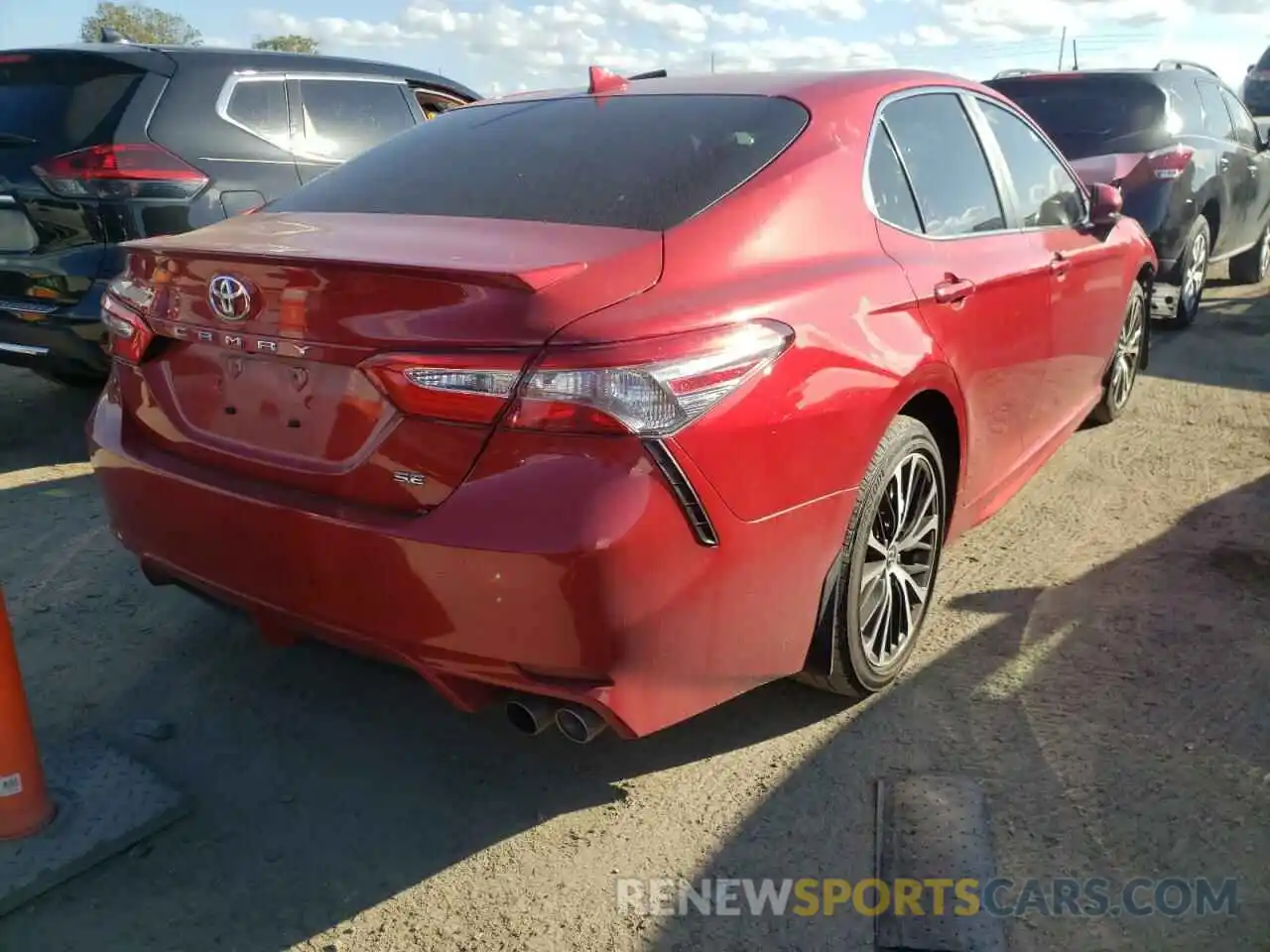 4 Photograph of a damaged car 4T1B11HK2KU224198 TOYOTA CAMRY 2019