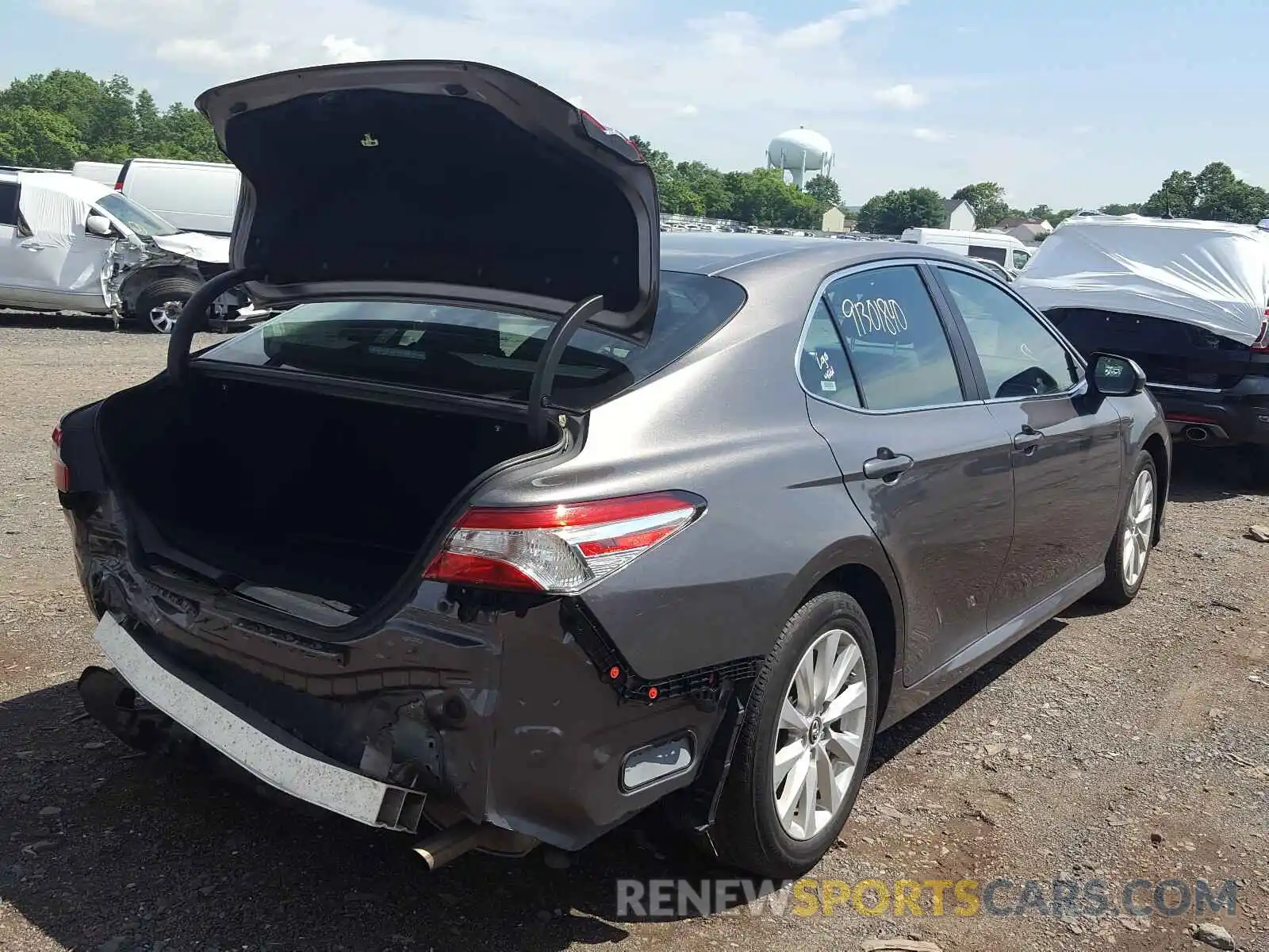4 Photograph of a damaged car 4T1B11HK2KU227036 TOYOTA CAMRY 2019