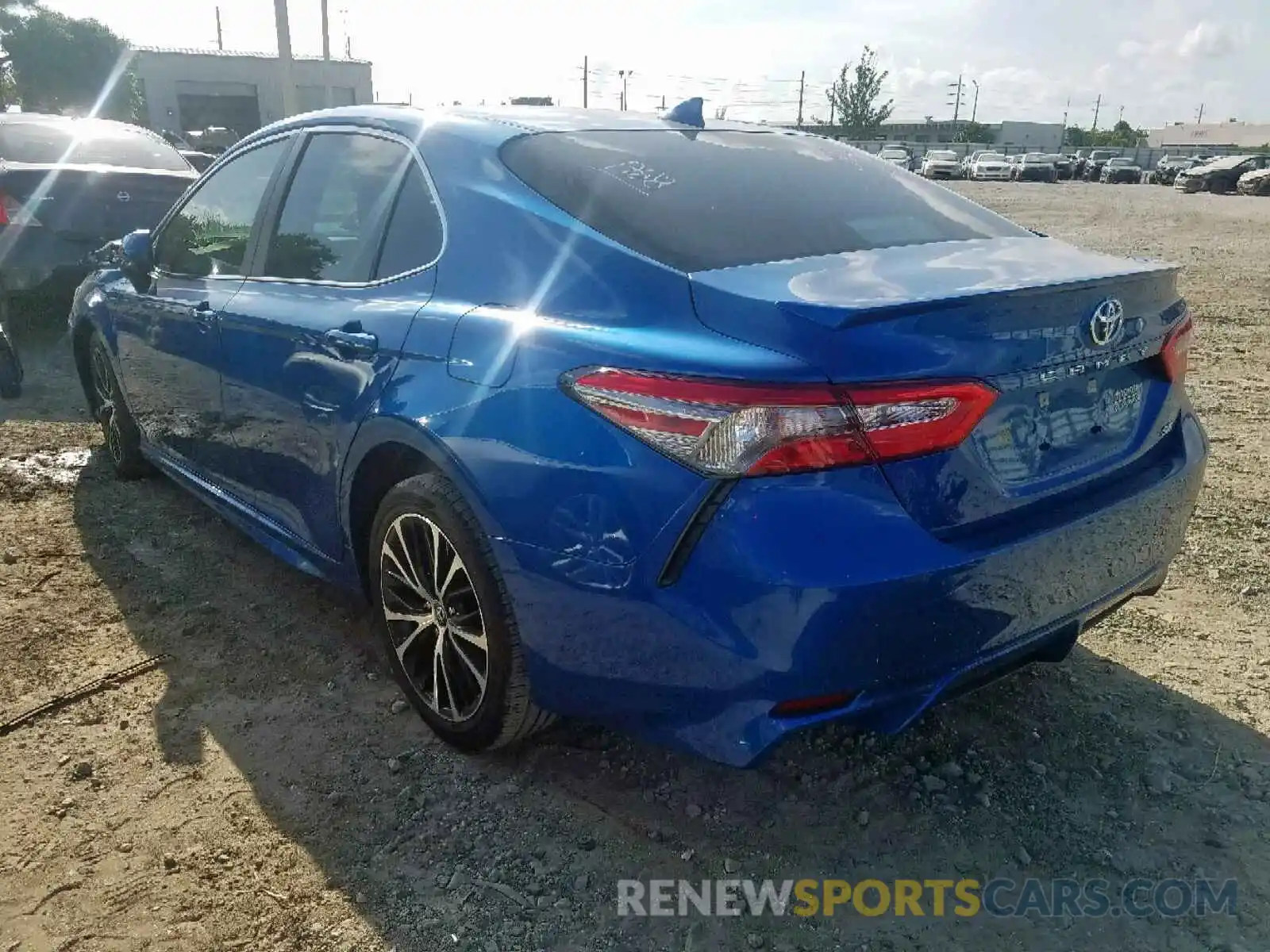 3 Photograph of a damaged car 4T1B11HK2KU228431 TOYOTA CAMRY 2019