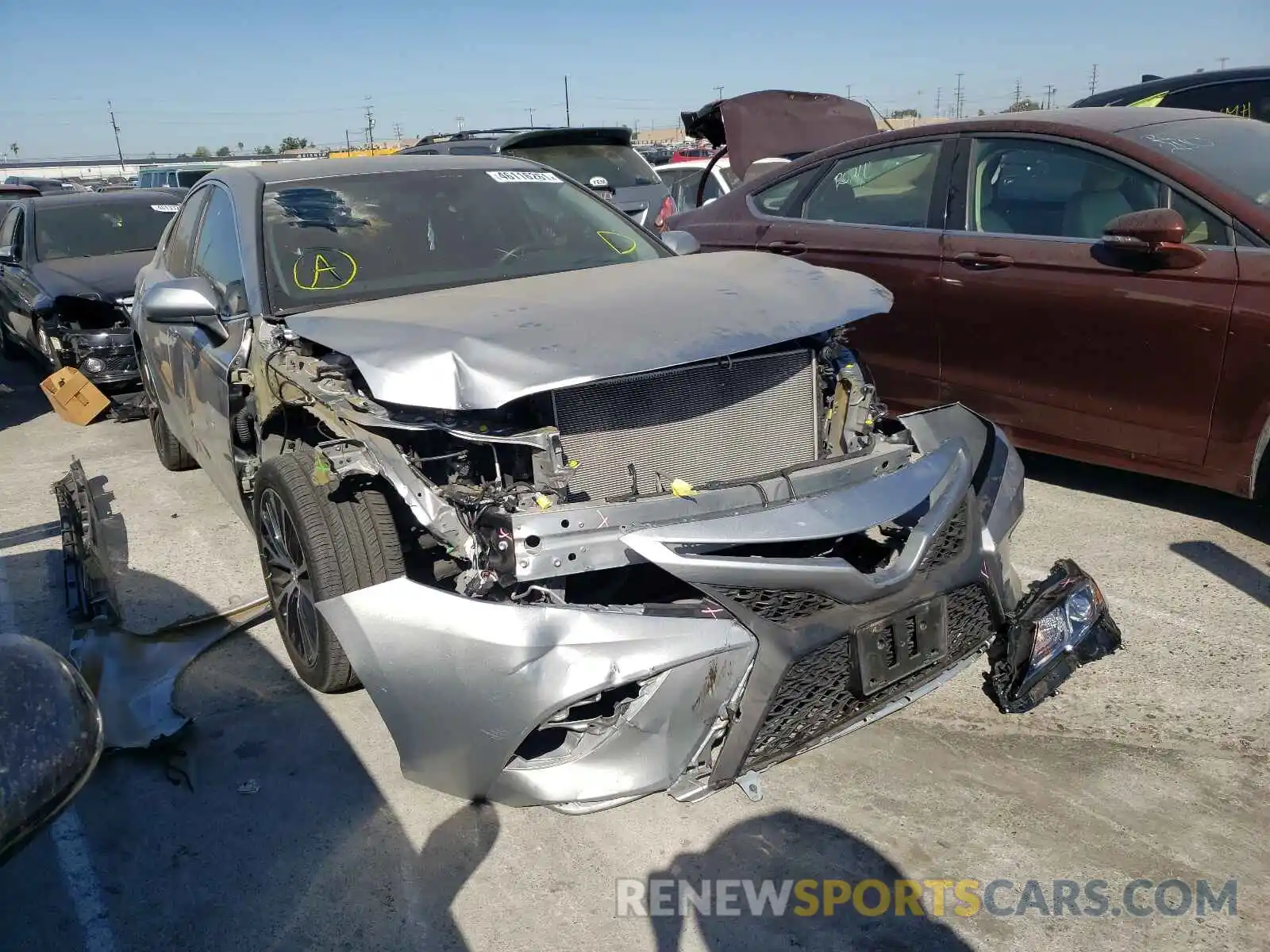 1 Photograph of a damaged car 4T1B11HK2KU229028 TOYOTA CAMRY 2019