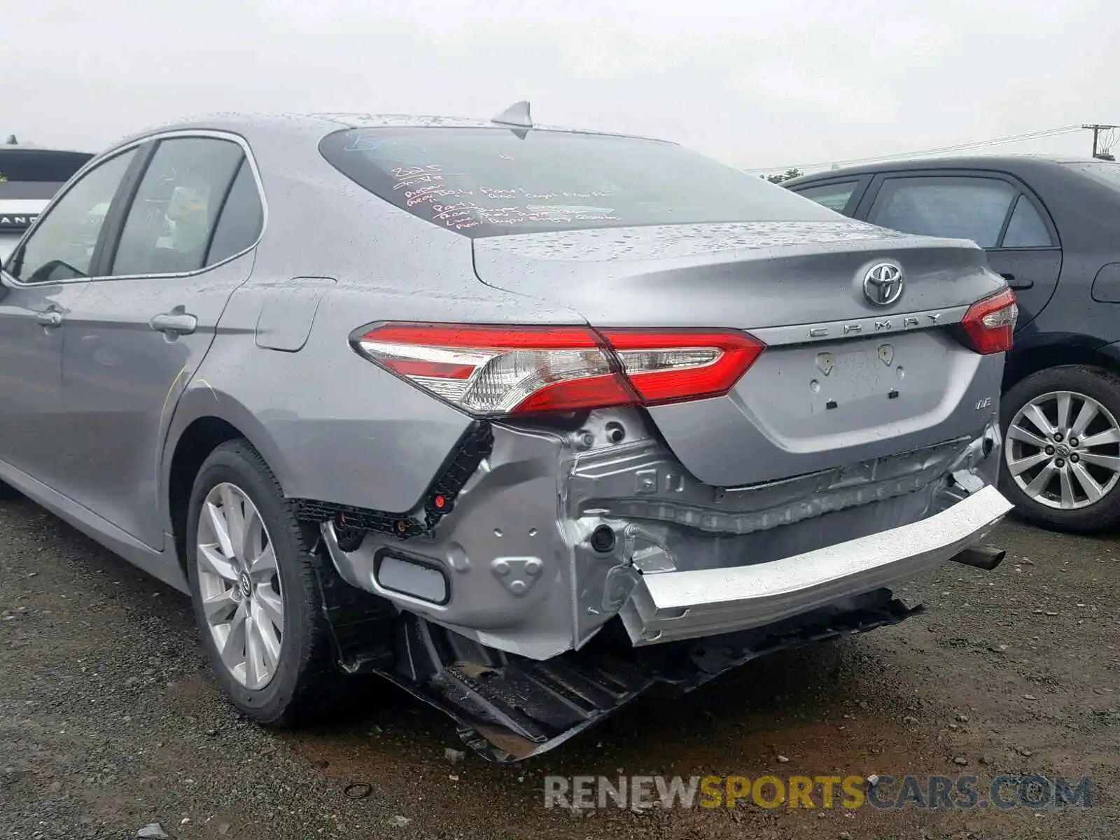 9 Photograph of a damaged car 4T1B11HK2KU229806 TOYOTA CAMRY 2019