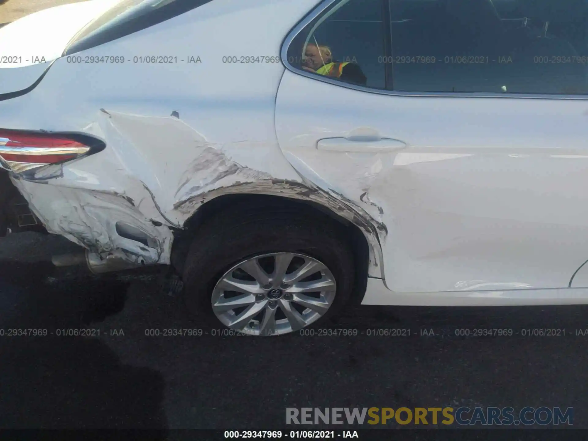 6 Photograph of a damaged car 4T1B11HK2KU230437 TOYOTA CAMRY 2019