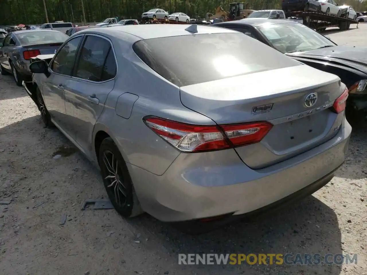 3 Photograph of a damaged car 4T1B11HK2KU230440 TOYOTA CAMRY 2019