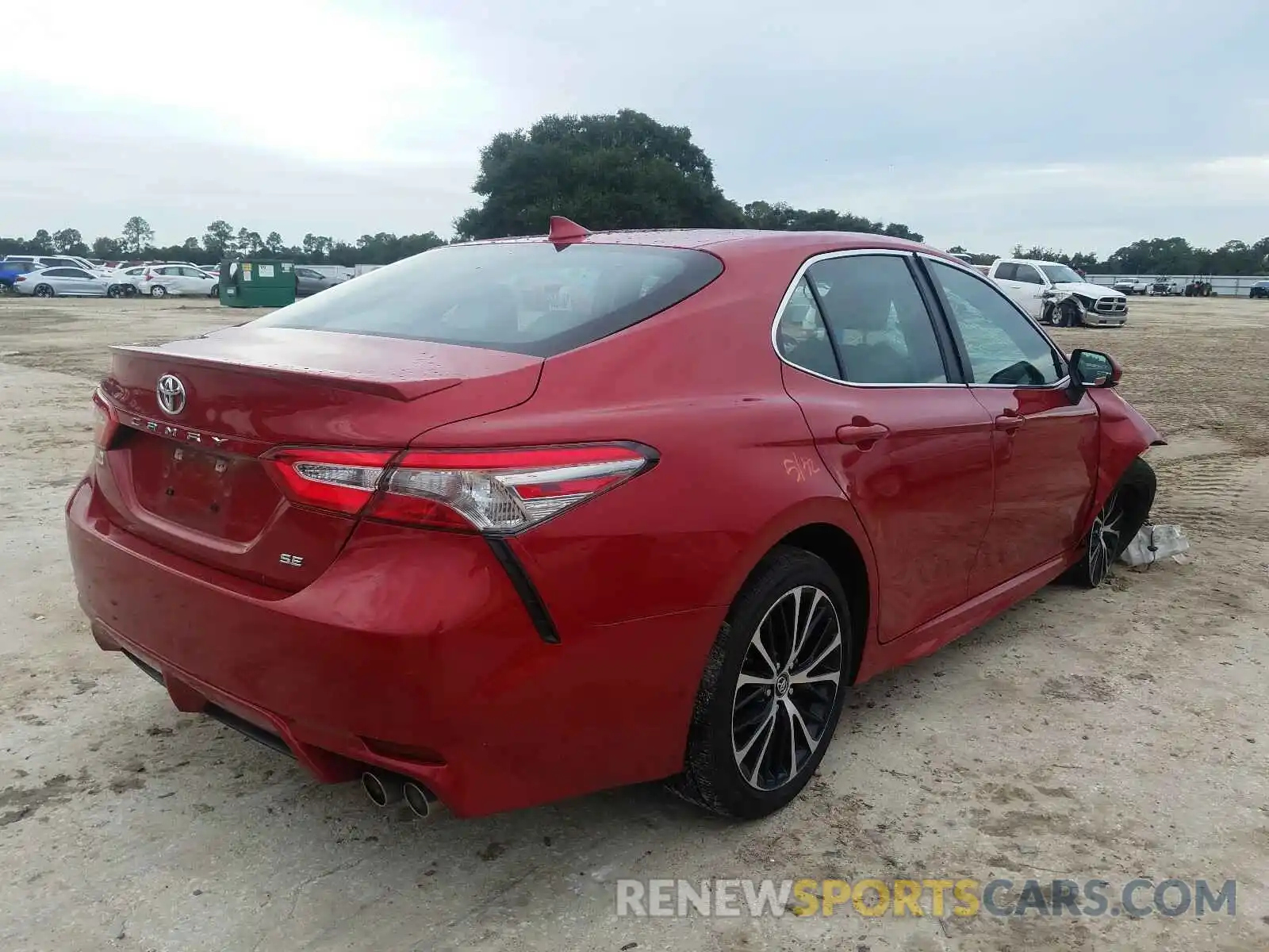 4 Photograph of a damaged car 4T1B11HK2KU231832 TOYOTA CAMRY 2019