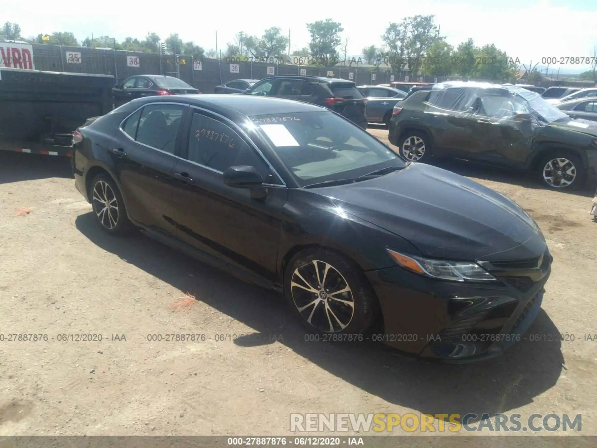 1 Photograph of a damaged car 4T1B11HK2KU232155 TOYOTA CAMRY 2019