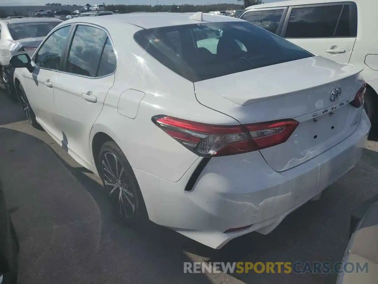 3 Photograph of a damaged car 4T1B11HK2KU232348 TOYOTA CAMRY 2019