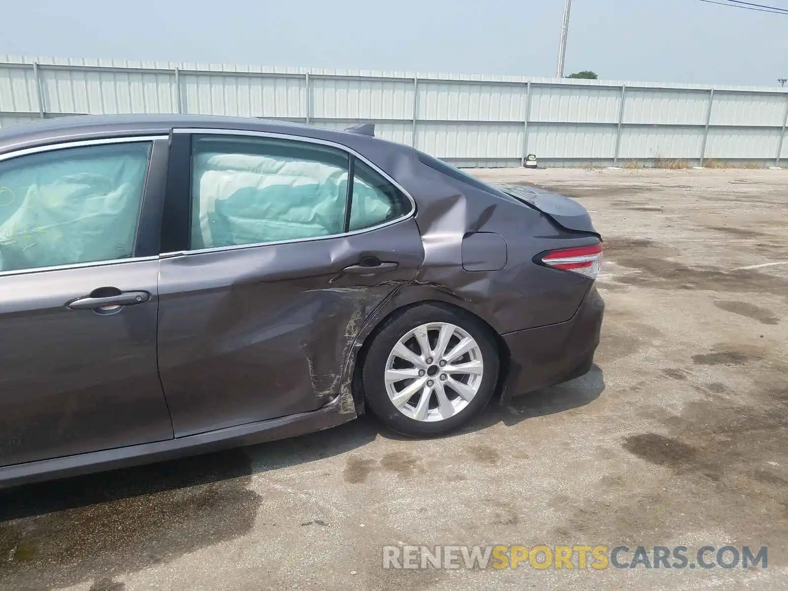 9 Photograph of a damaged car 4T1B11HK2KU234911 TOYOTA CAMRY 2019