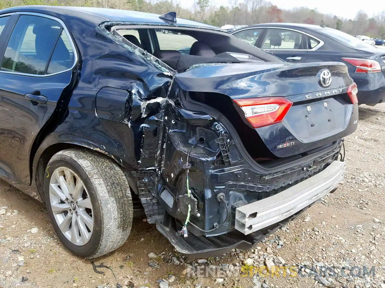 9 Photograph of a damaged car 4T1B11HK2KU236027 TOYOTA CAMRY 2019