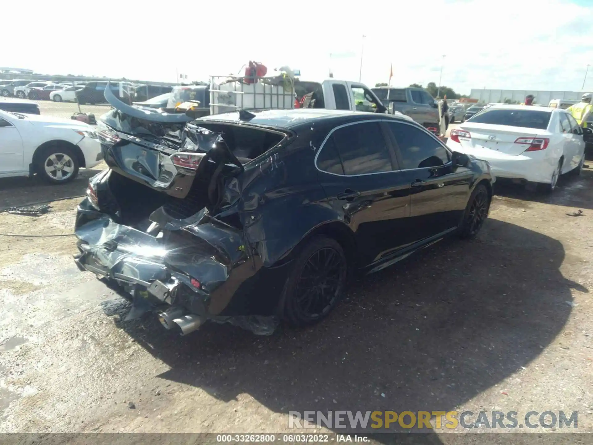 4 Photograph of a damaged car 4T1B11HK2KU237730 TOYOTA CAMRY 2019