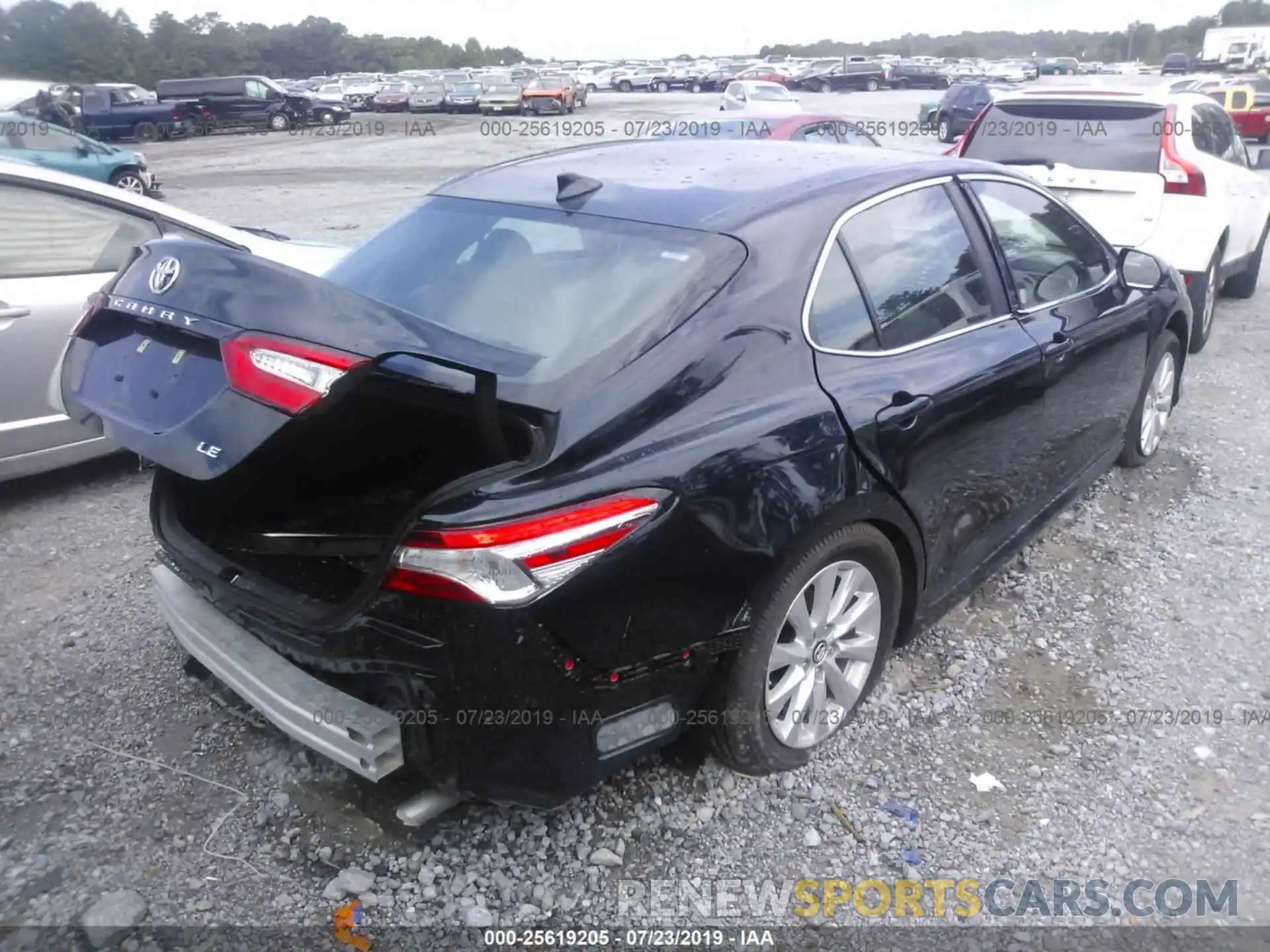 4 Photograph of a damaged car 4T1B11HK2KU237856 TOYOTA CAMRY 2019