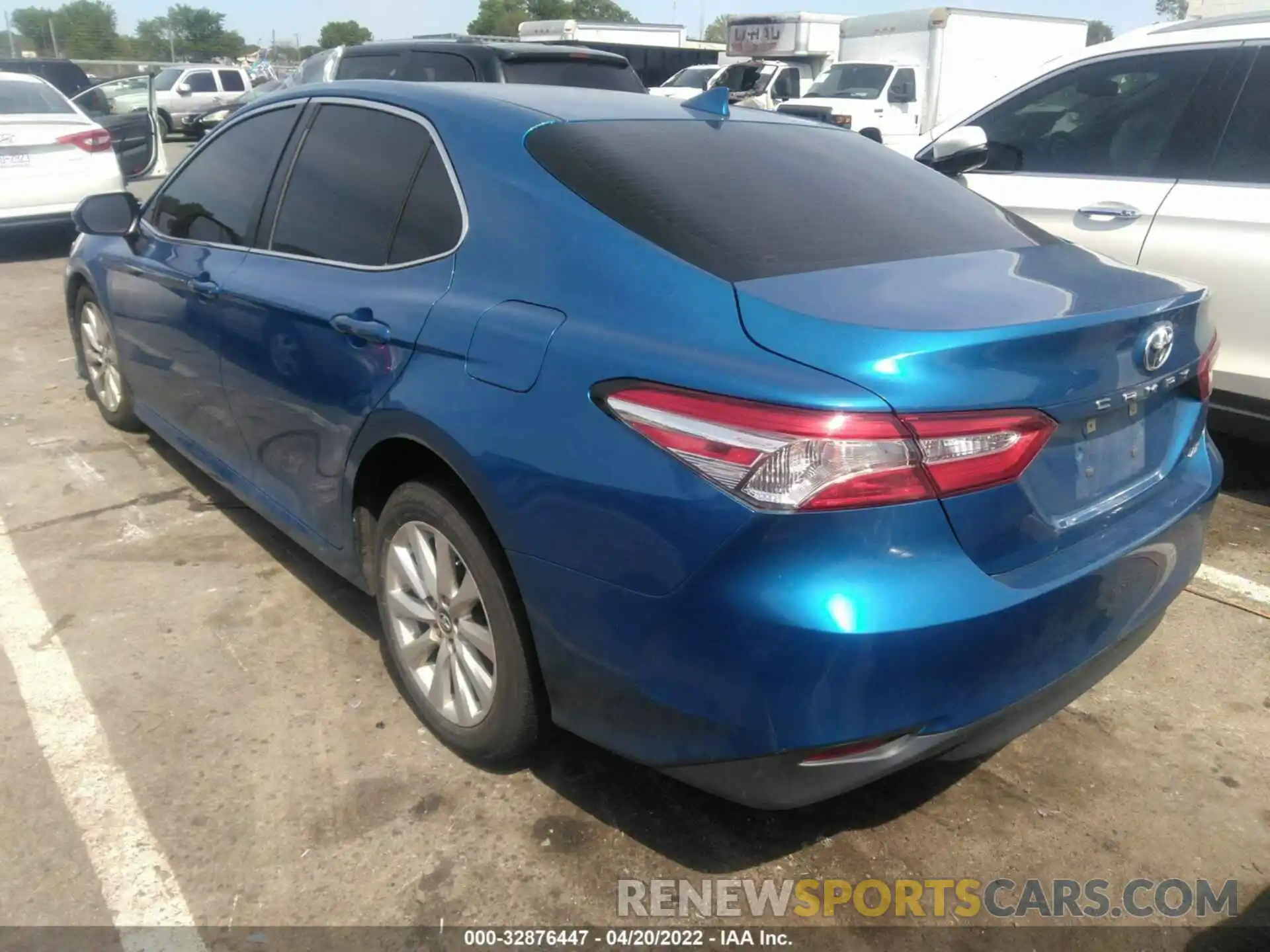 3 Photograph of a damaged car 4T1B11HK2KU238165 TOYOTA CAMRY 2019