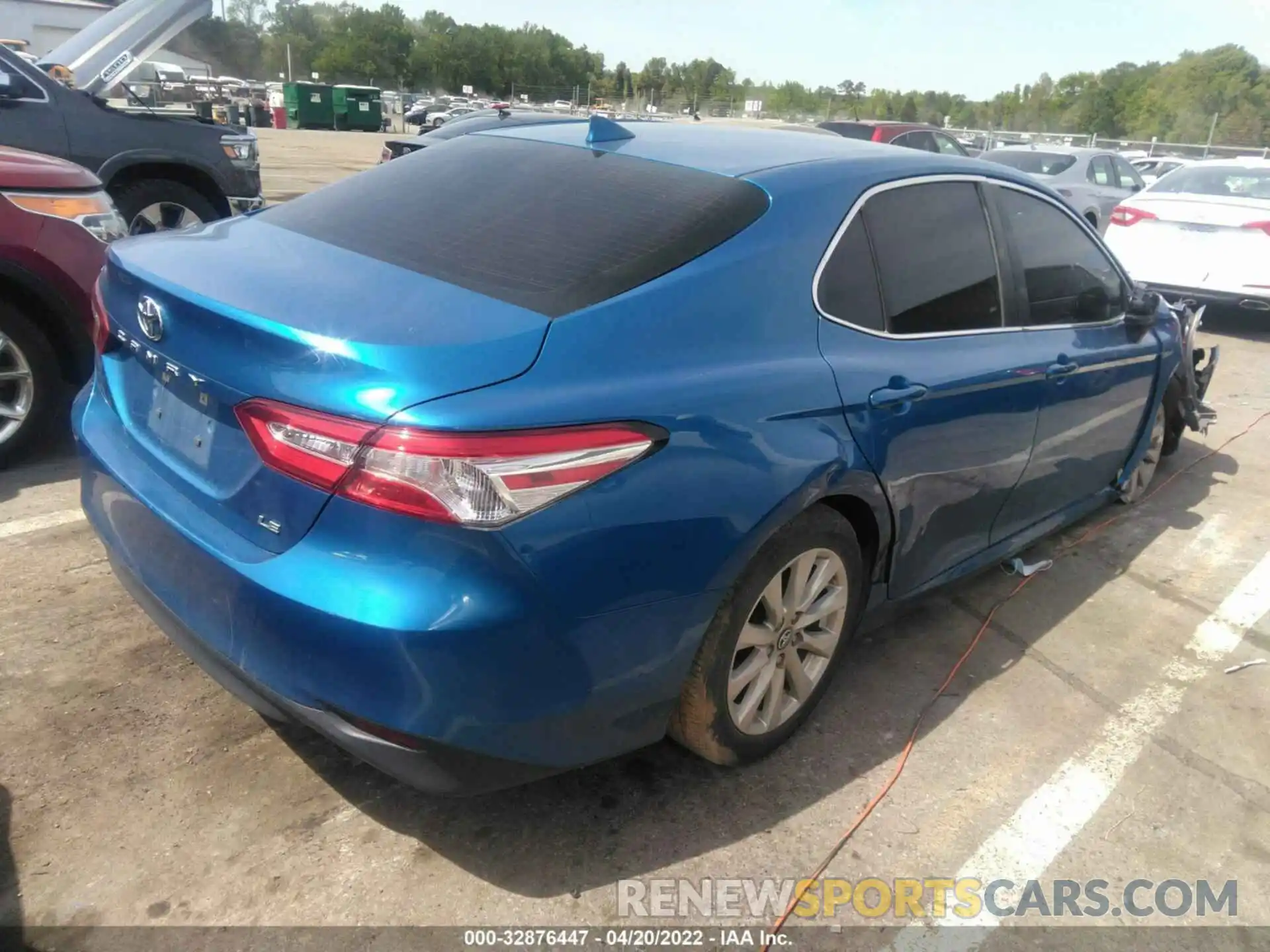 4 Photograph of a damaged car 4T1B11HK2KU238165 TOYOTA CAMRY 2019