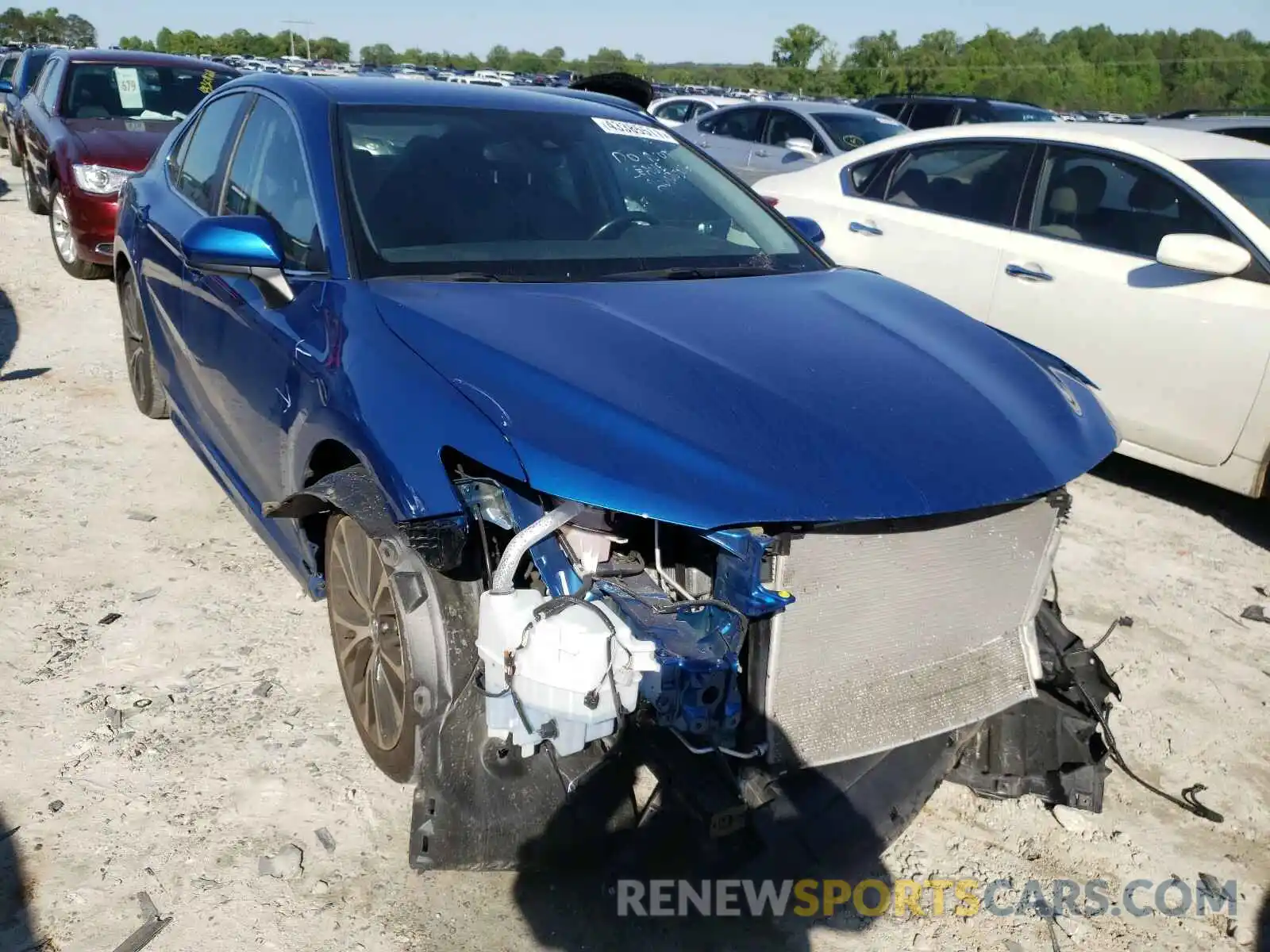 1 Photograph of a damaged car 4T1B11HK2KU238991 TOYOTA CAMRY 2019