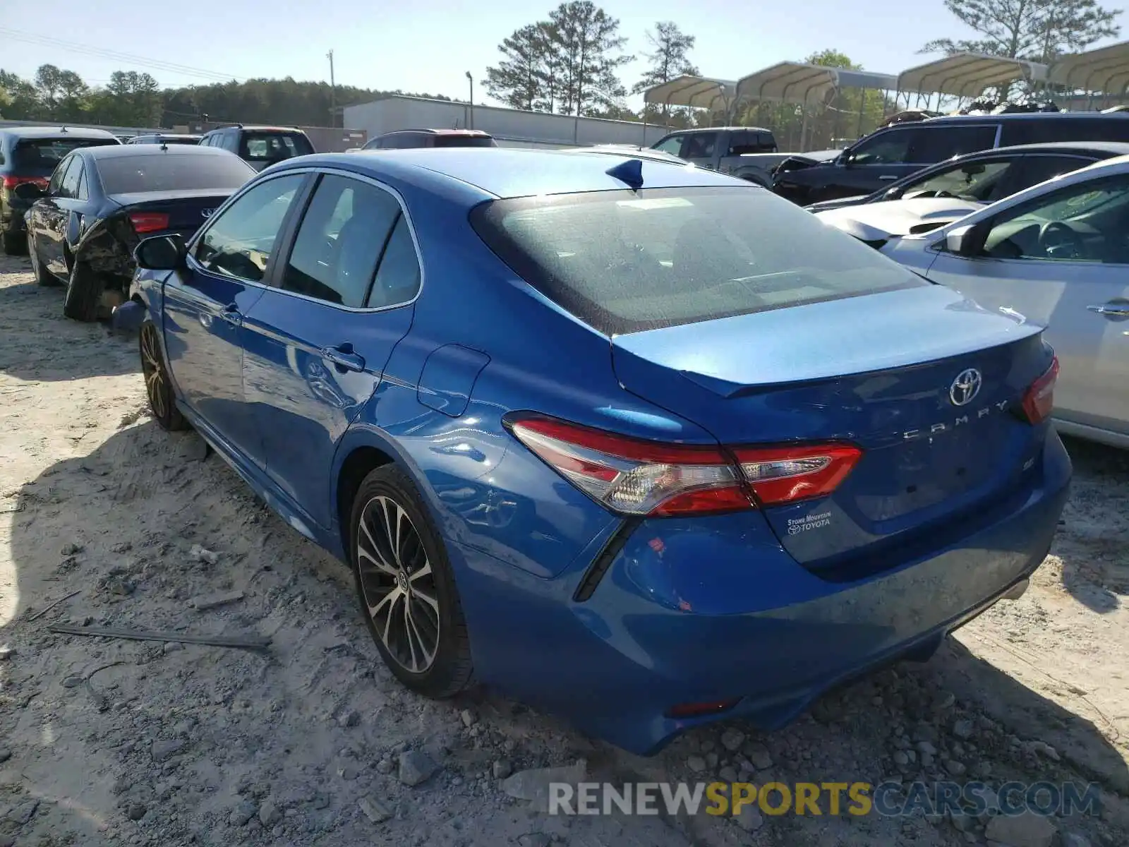 3 Photograph of a damaged car 4T1B11HK2KU238991 TOYOTA CAMRY 2019