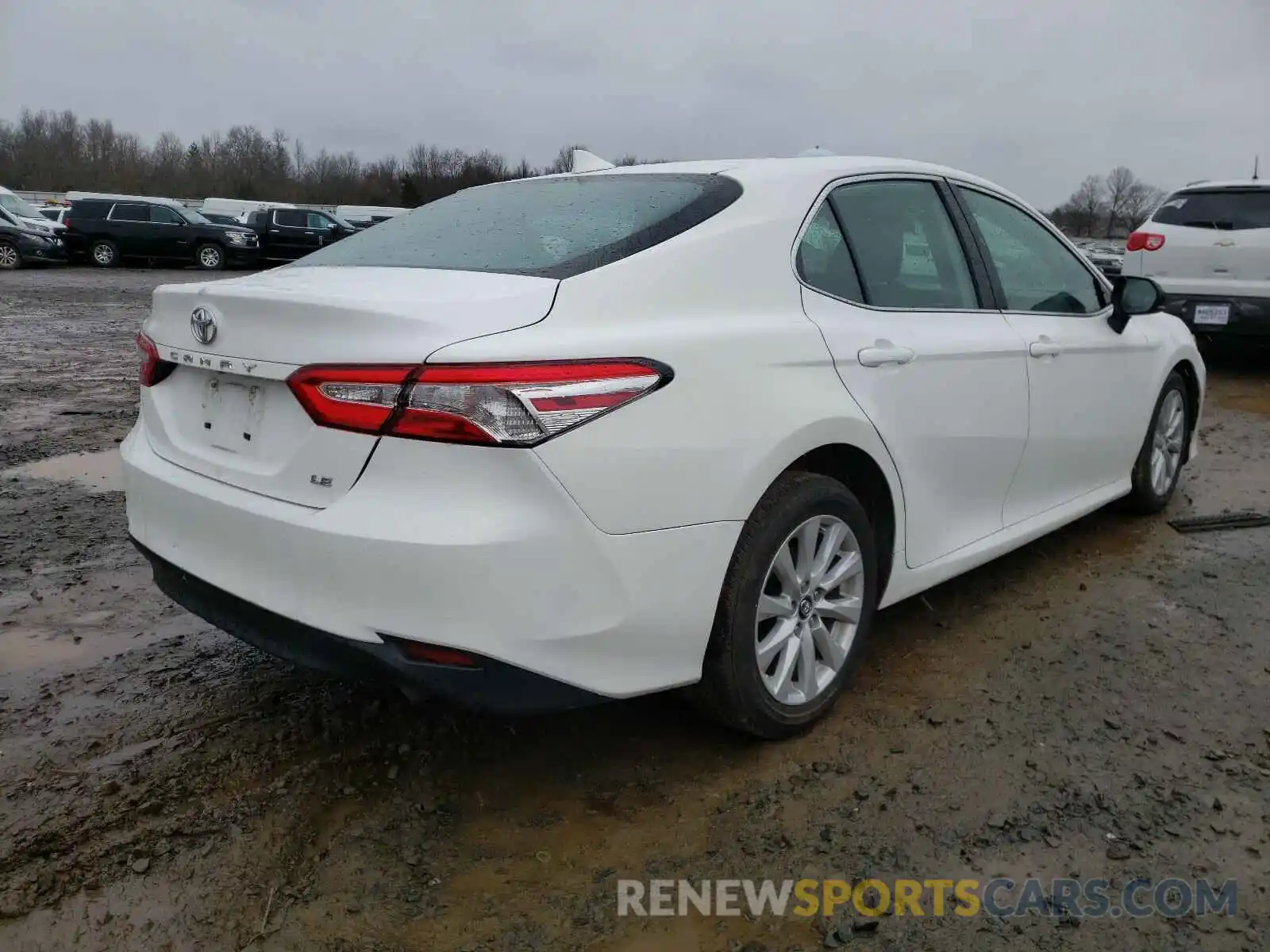 4 Photograph of a damaged car 4T1B11HK2KU239669 TOYOTA CAMRY 2019