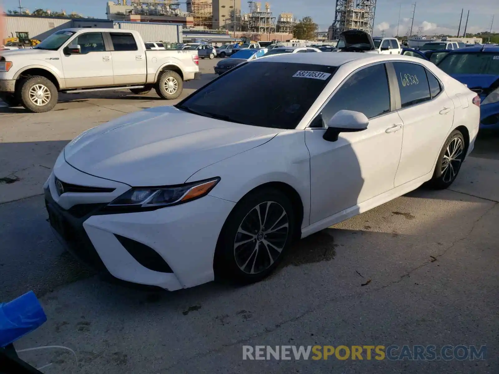 2 Photograph of a damaged car 4T1B11HK2KU240532 TOYOTA CAMRY 2019