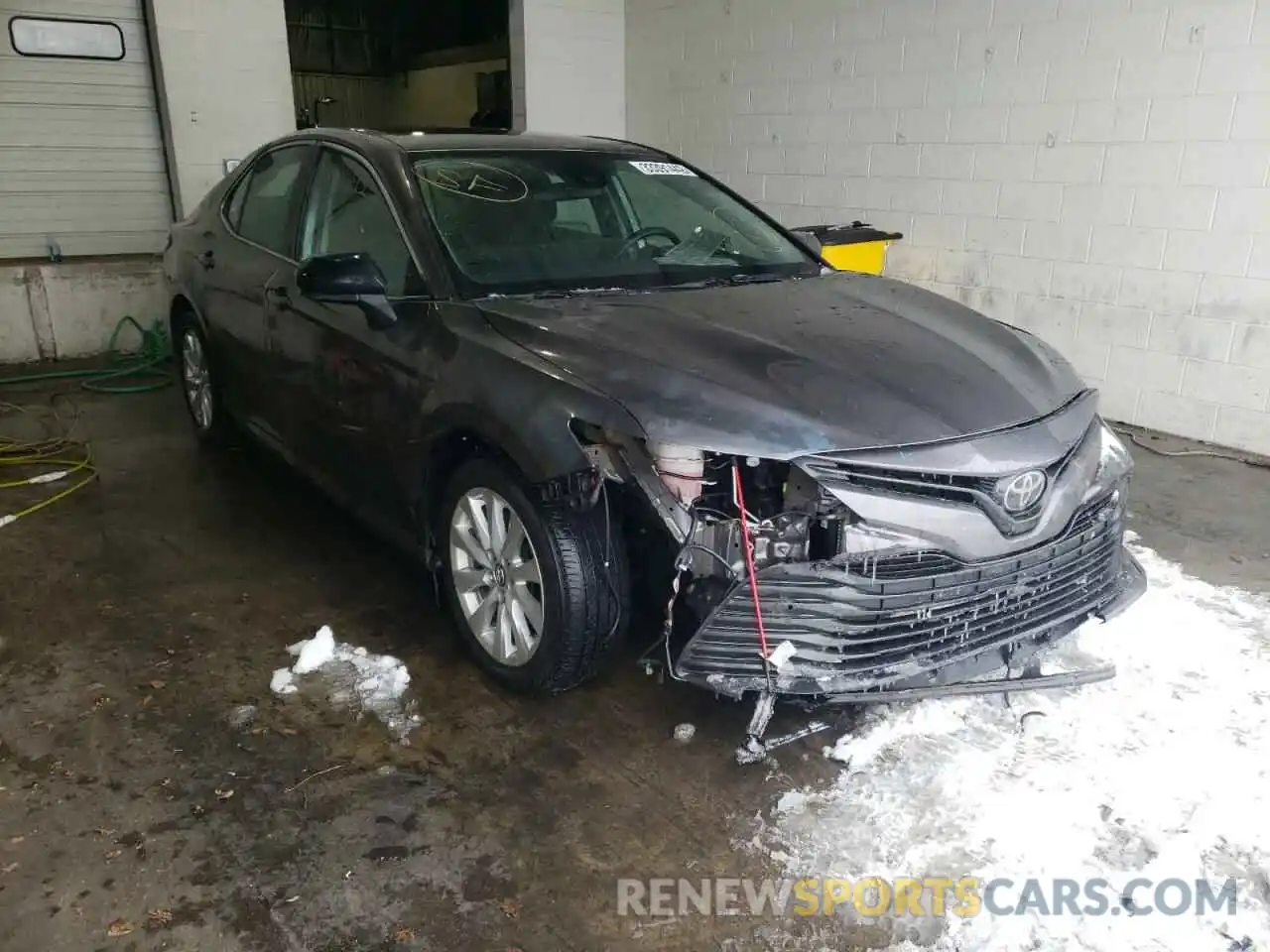 1 Photograph of a damaged car 4T1B11HK2KU241129 TOYOTA CAMRY 2019