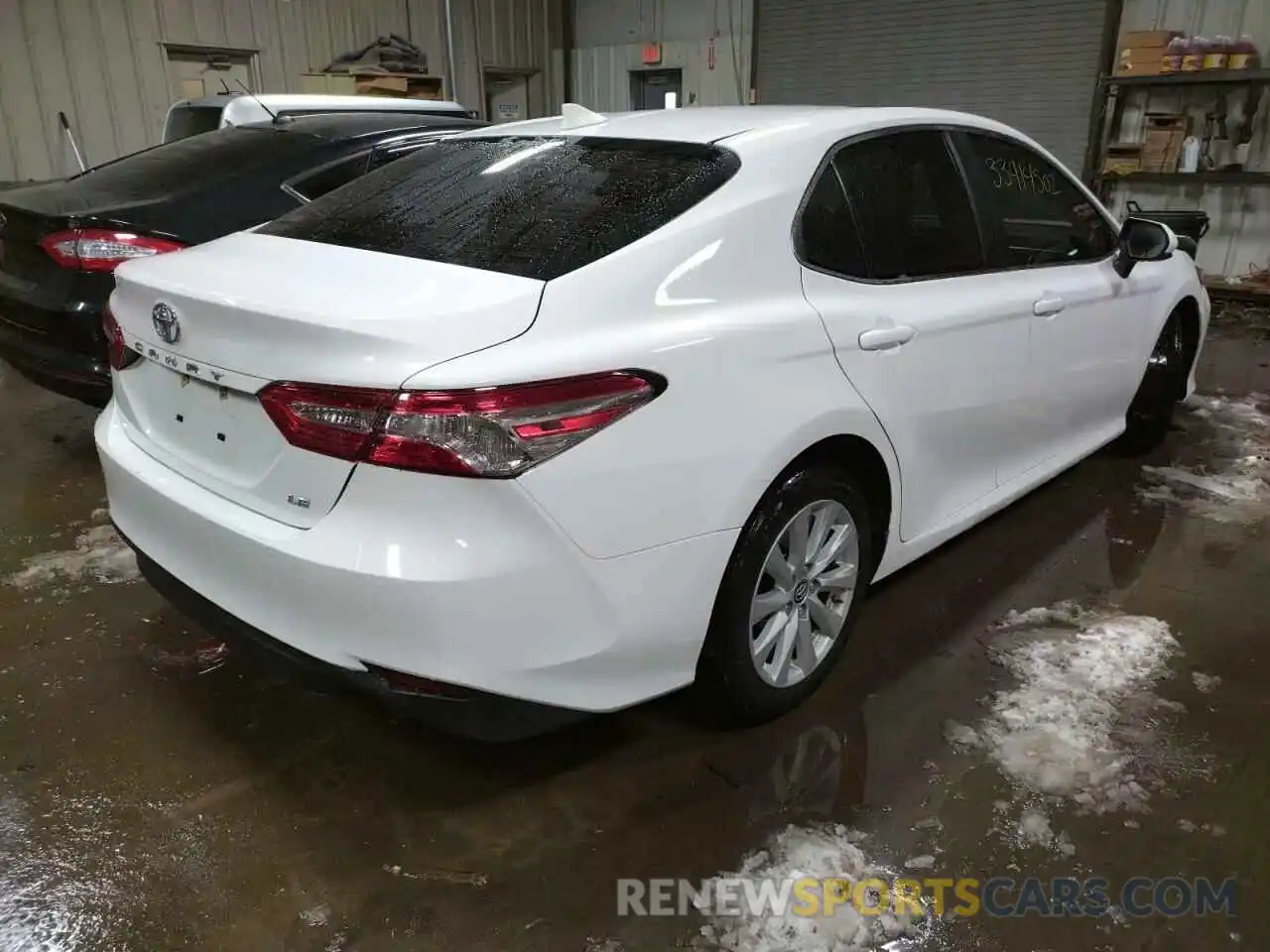 4 Фотография поврежденного автомобиля 4T1B11HK2KU241406 TOYOTA CAMRY 2019