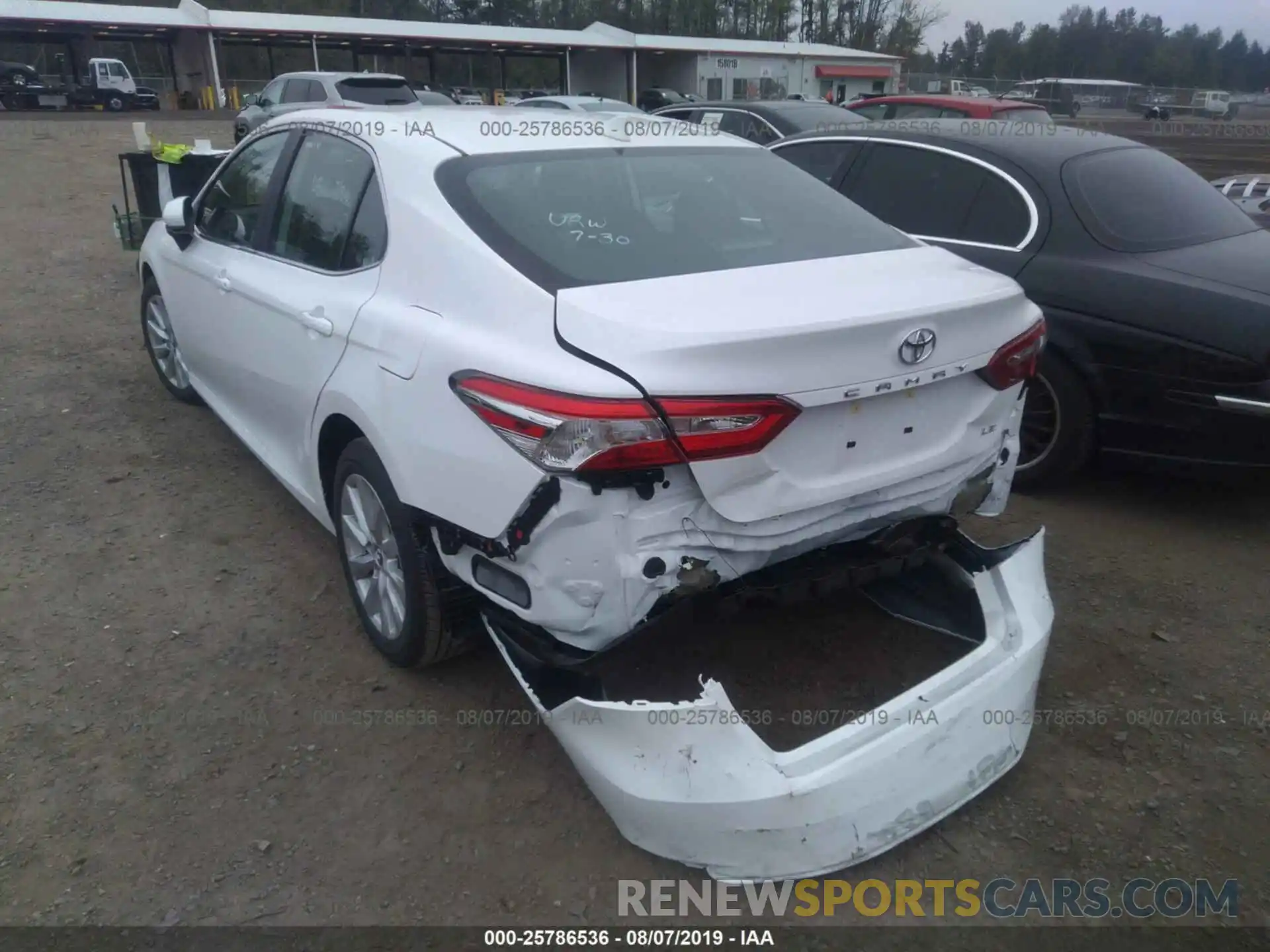 3 Photograph of a damaged car 4T1B11HK2KU243026 TOYOTA CAMRY 2019