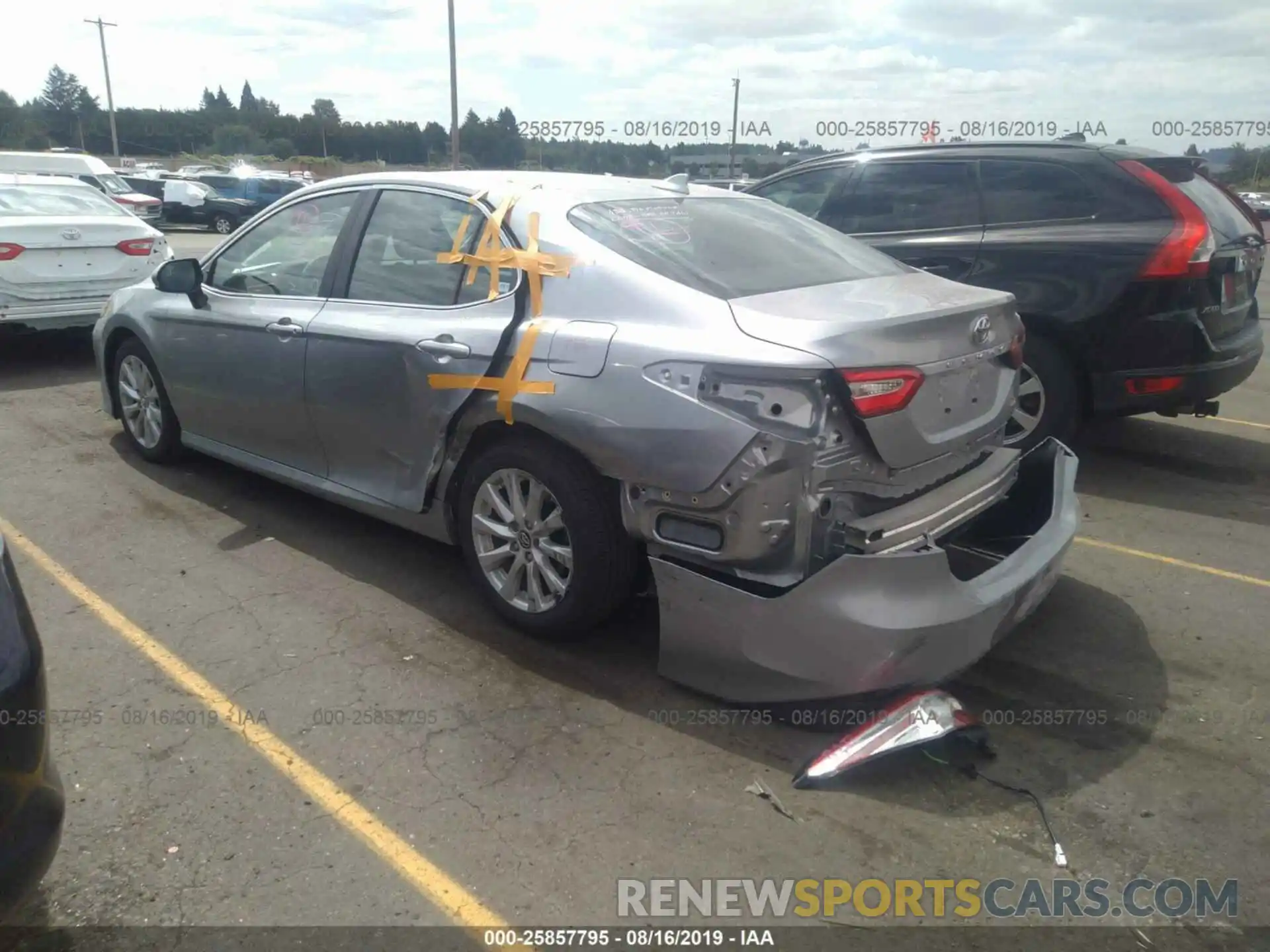 3 Photograph of a damaged car 4T1B11HK2KU245679 TOYOTA CAMRY 2019