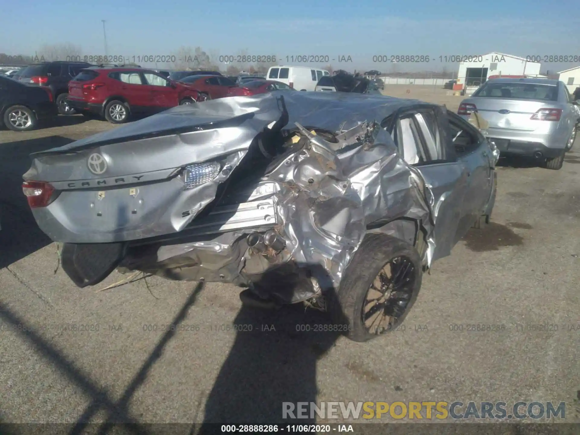 4 Photograph of a damaged car 4T1B11HK2KU249201 TOYOTA CAMRY 2019