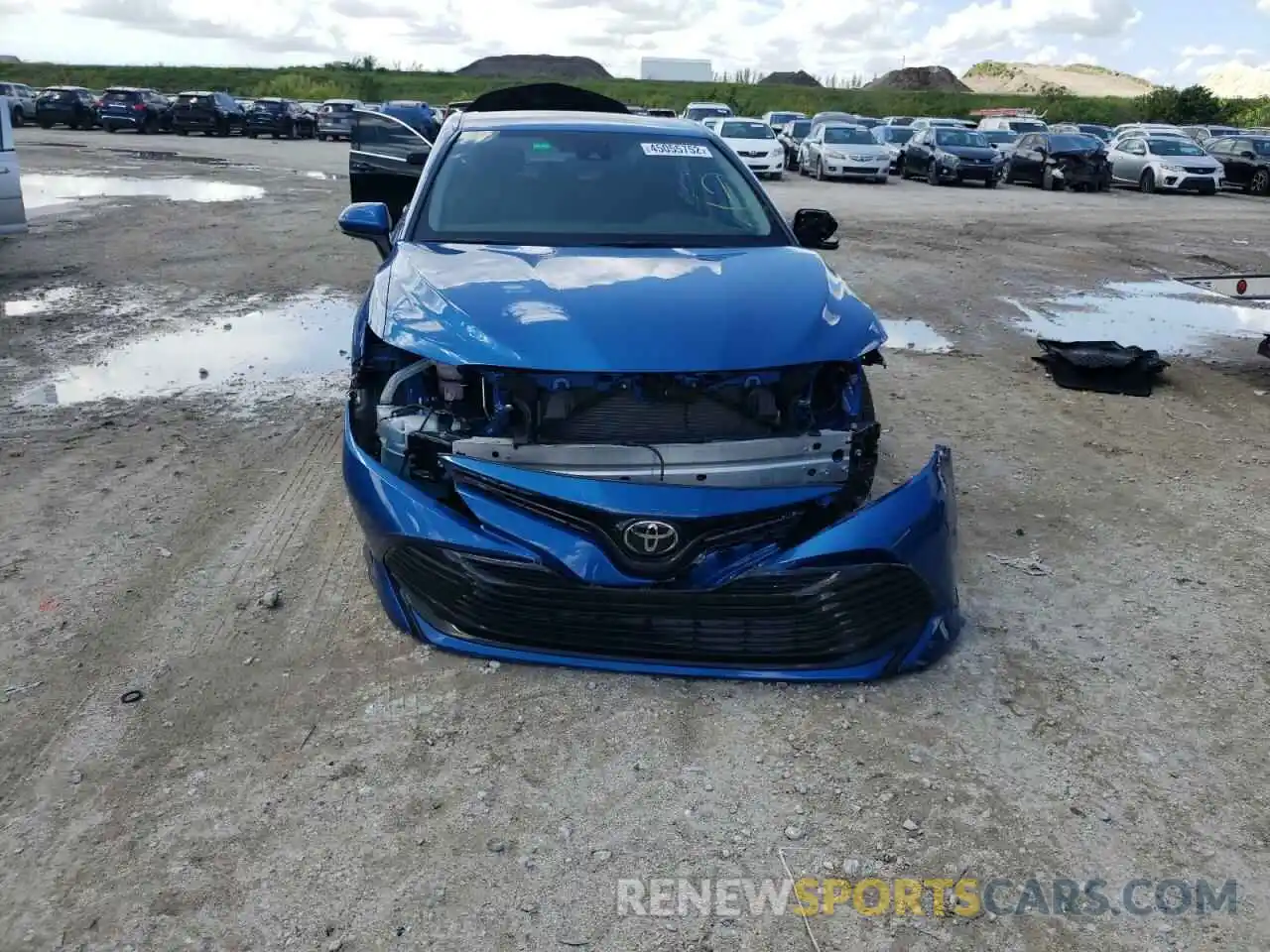 9 Photograph of a damaged car 4T1B11HK2KU249635 TOYOTA CAMRY 2019