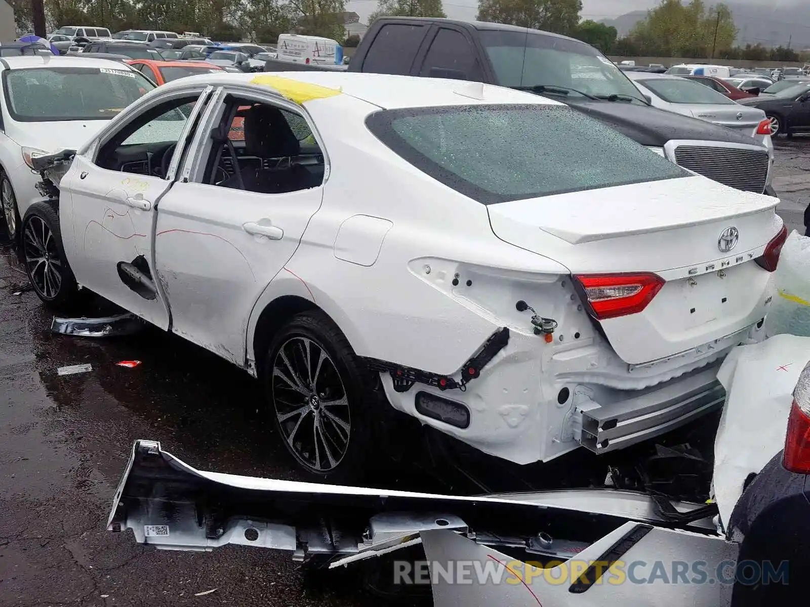 3 Photograph of a damaged car 4T1B11HK2KU250090 TOYOTA CAMRY 2019