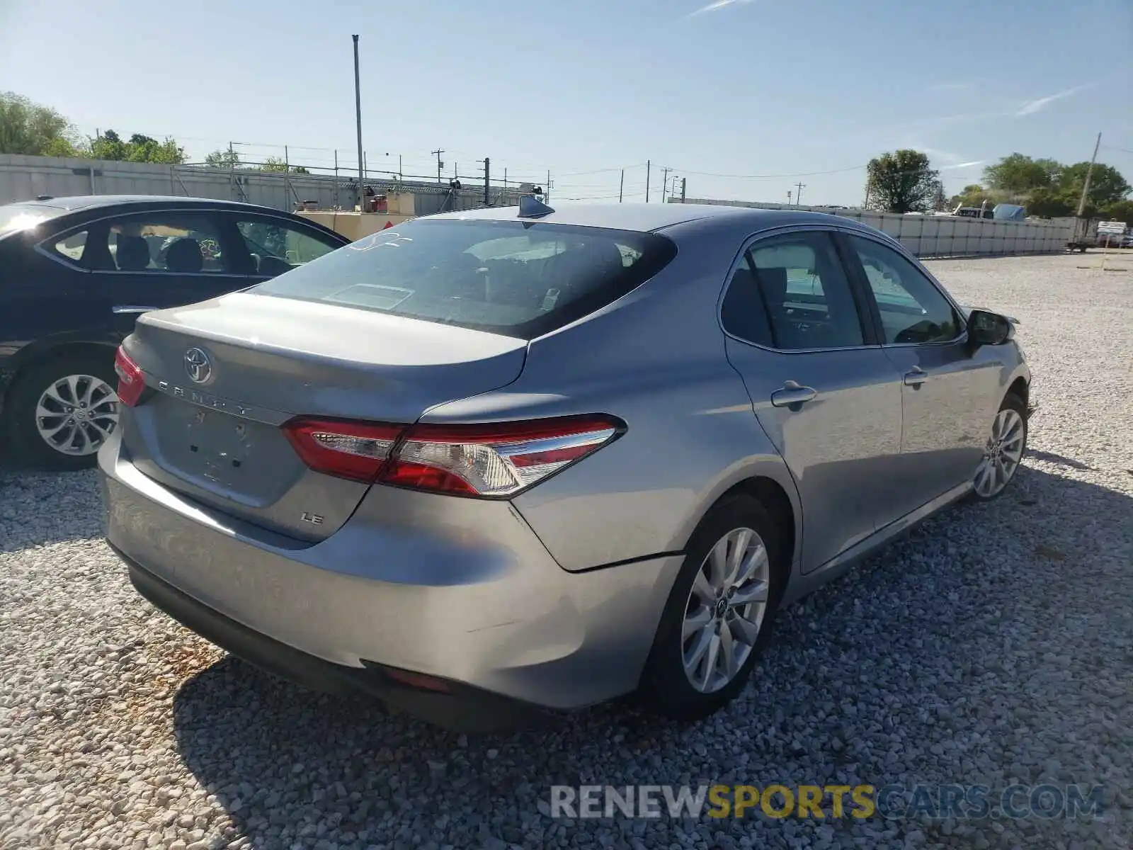 4 Photograph of a damaged car 4T1B11HK2KU253085 TOYOTA CAMRY 2019