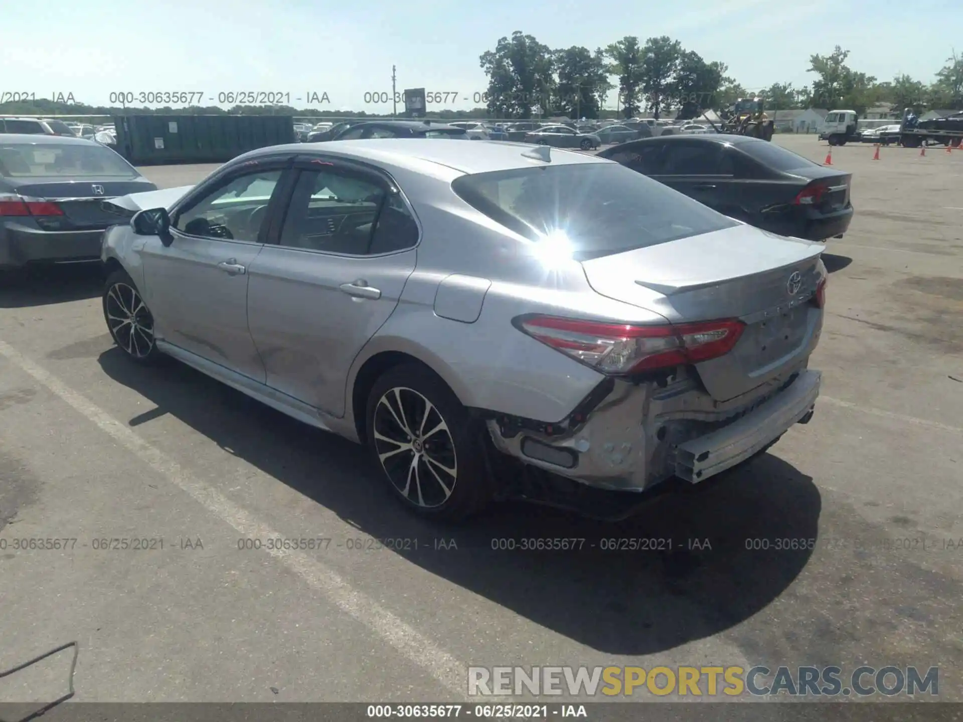 3 Photograph of a damaged car 4T1B11HK2KU253703 TOYOTA CAMRY 2019