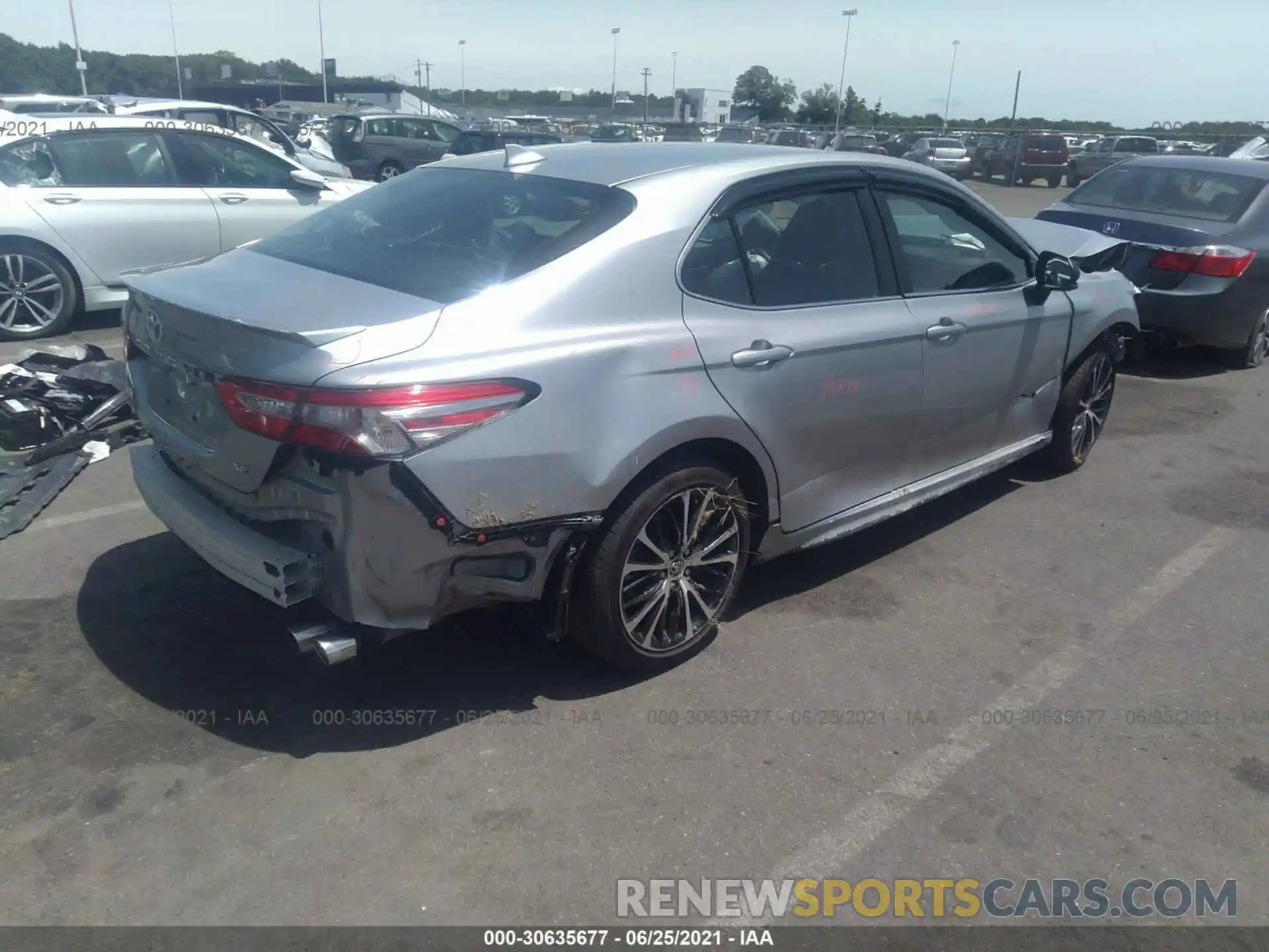 4 Photograph of a damaged car 4T1B11HK2KU253703 TOYOTA CAMRY 2019