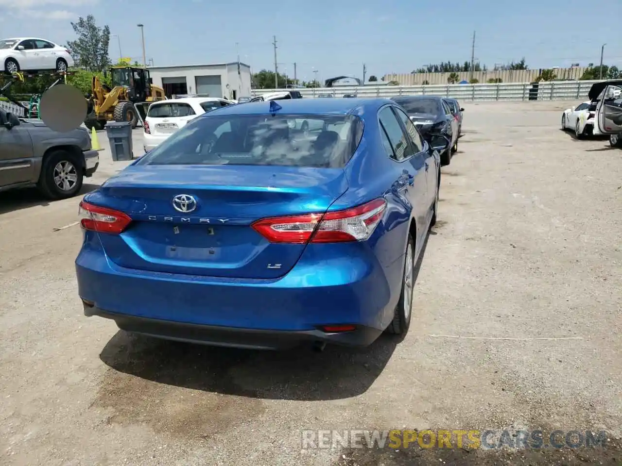 4 Фотография поврежденного автомобиля 4T1B11HK2KU254253 TOYOTA CAMRY 2019