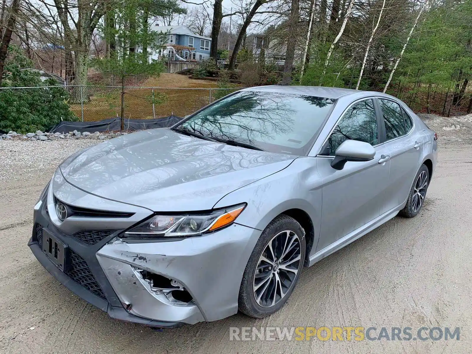 4 Photograph of a damaged car 4T1B11HK2KU254351 TOYOTA CAMRY 2019