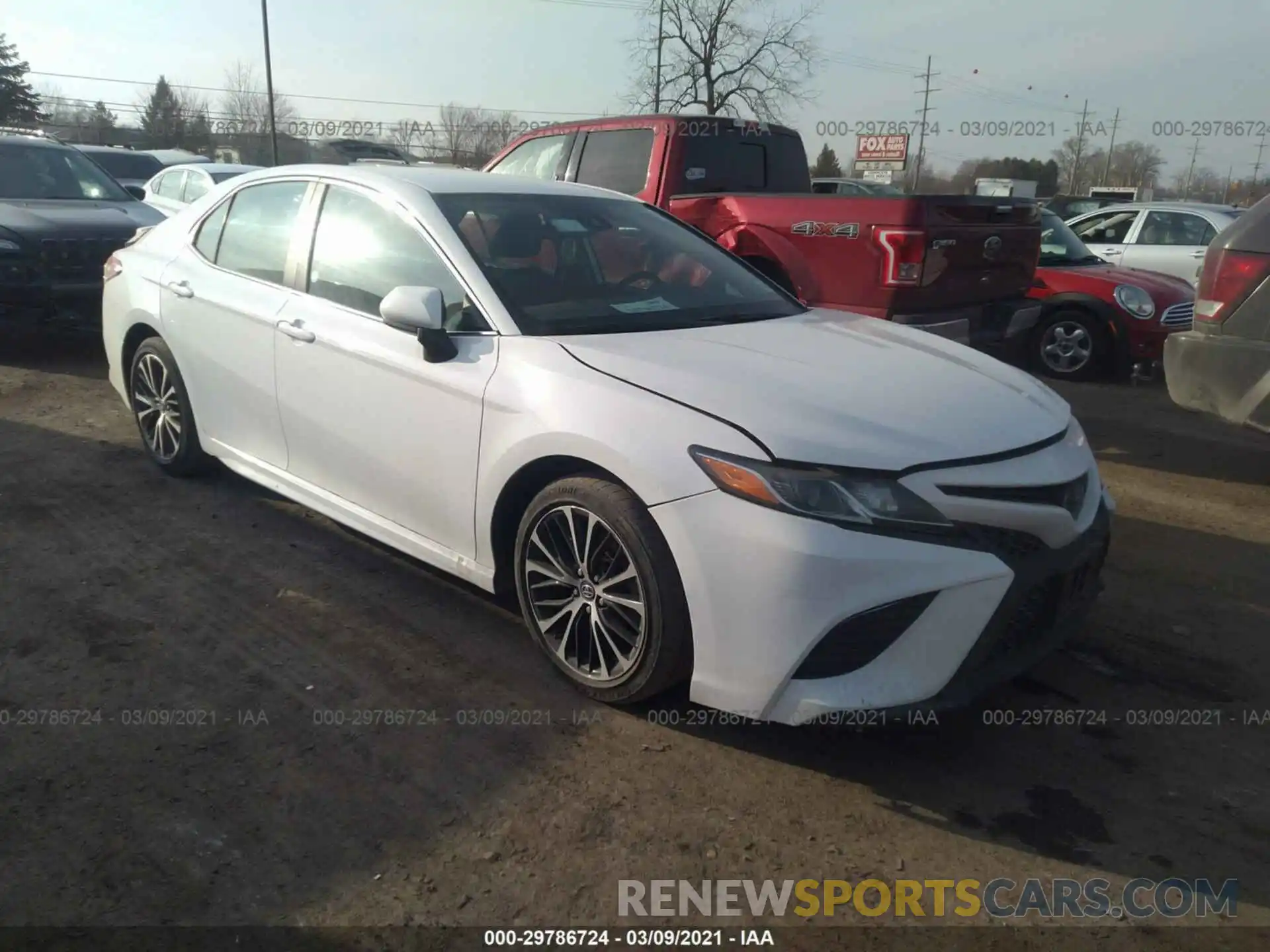 1 Photograph of a damaged car 4T1B11HK2KU255029 TOYOTA CAMRY 2019