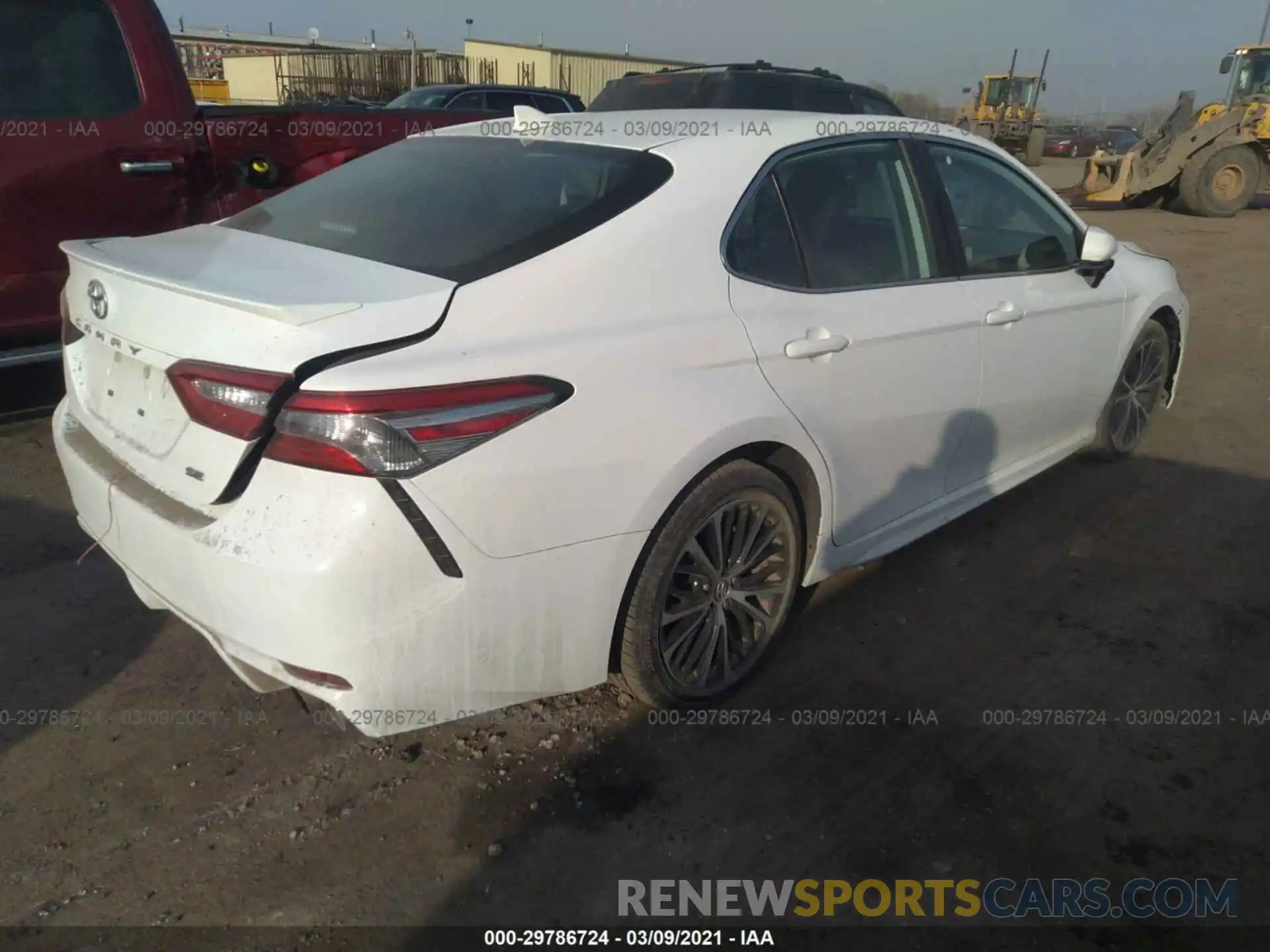 4 Фотография поврежденного автомобиля 4T1B11HK2KU255029 TOYOTA CAMRY 2019