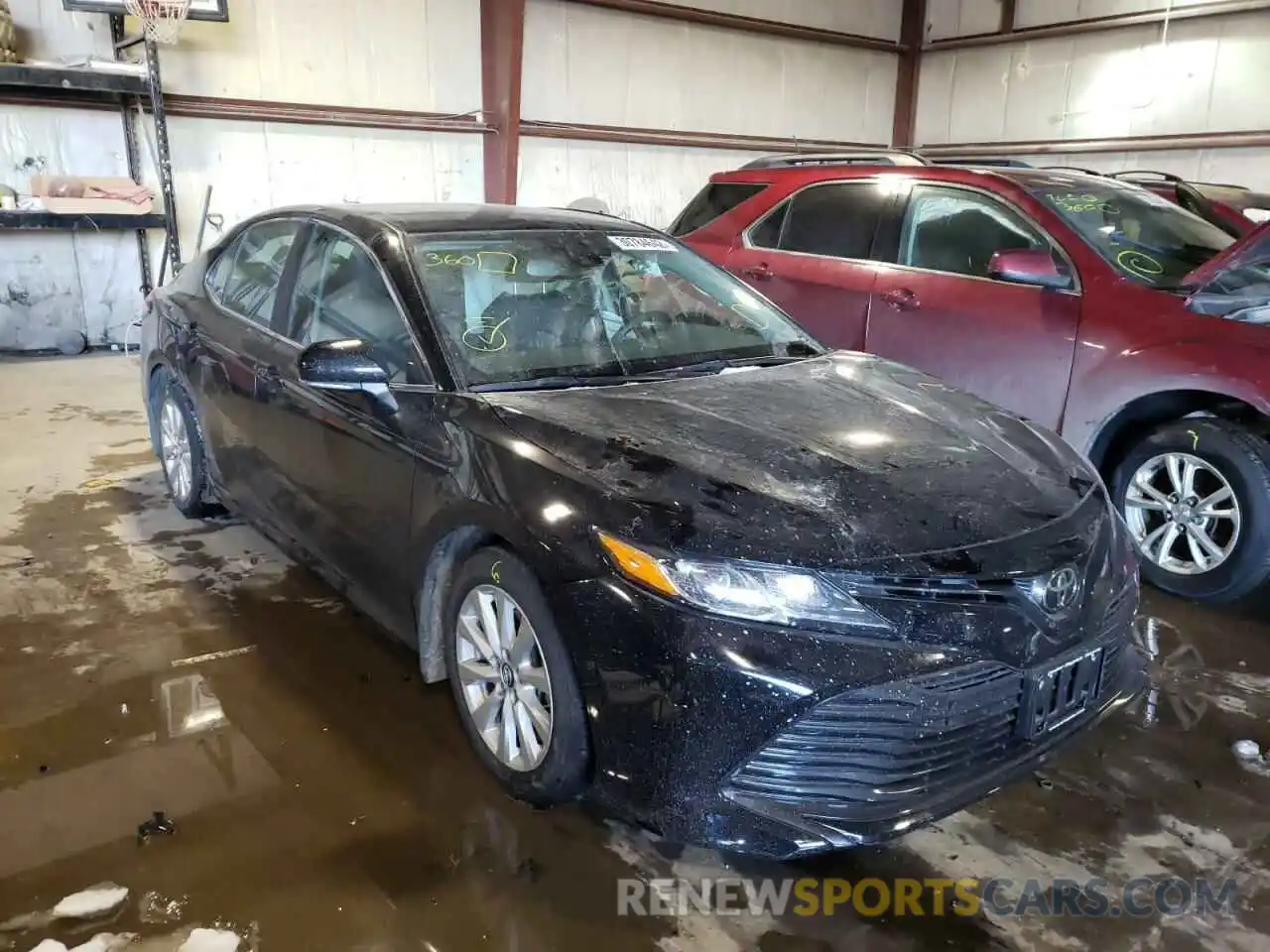 1 Photograph of a damaged car 4T1B11HK2KU255192 TOYOTA CAMRY 2019