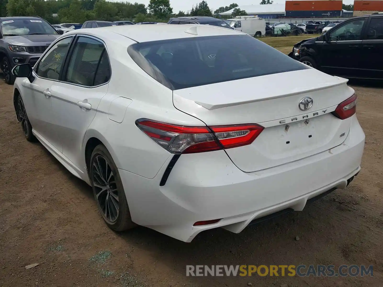 3 Photograph of a damaged car 4T1B11HK2KU255600 TOYOTA CAMRY 2019