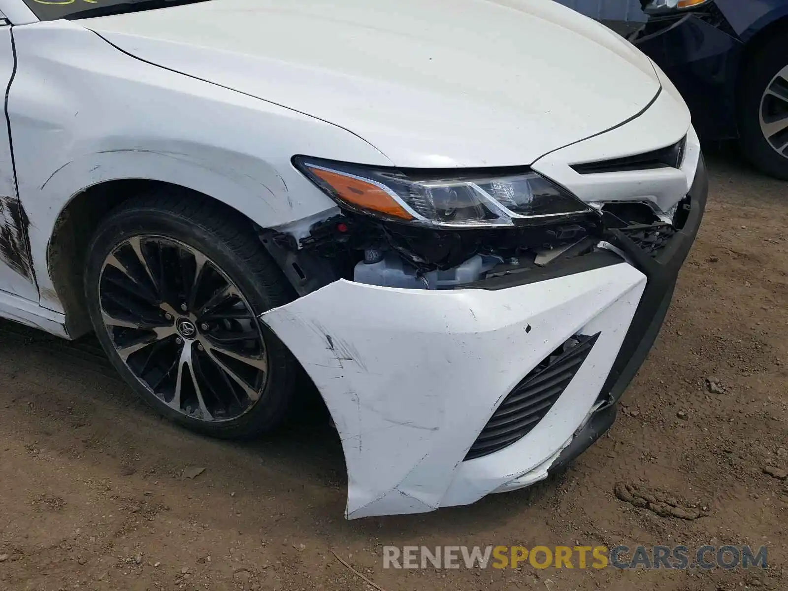 9 Photograph of a damaged car 4T1B11HK2KU255600 TOYOTA CAMRY 2019