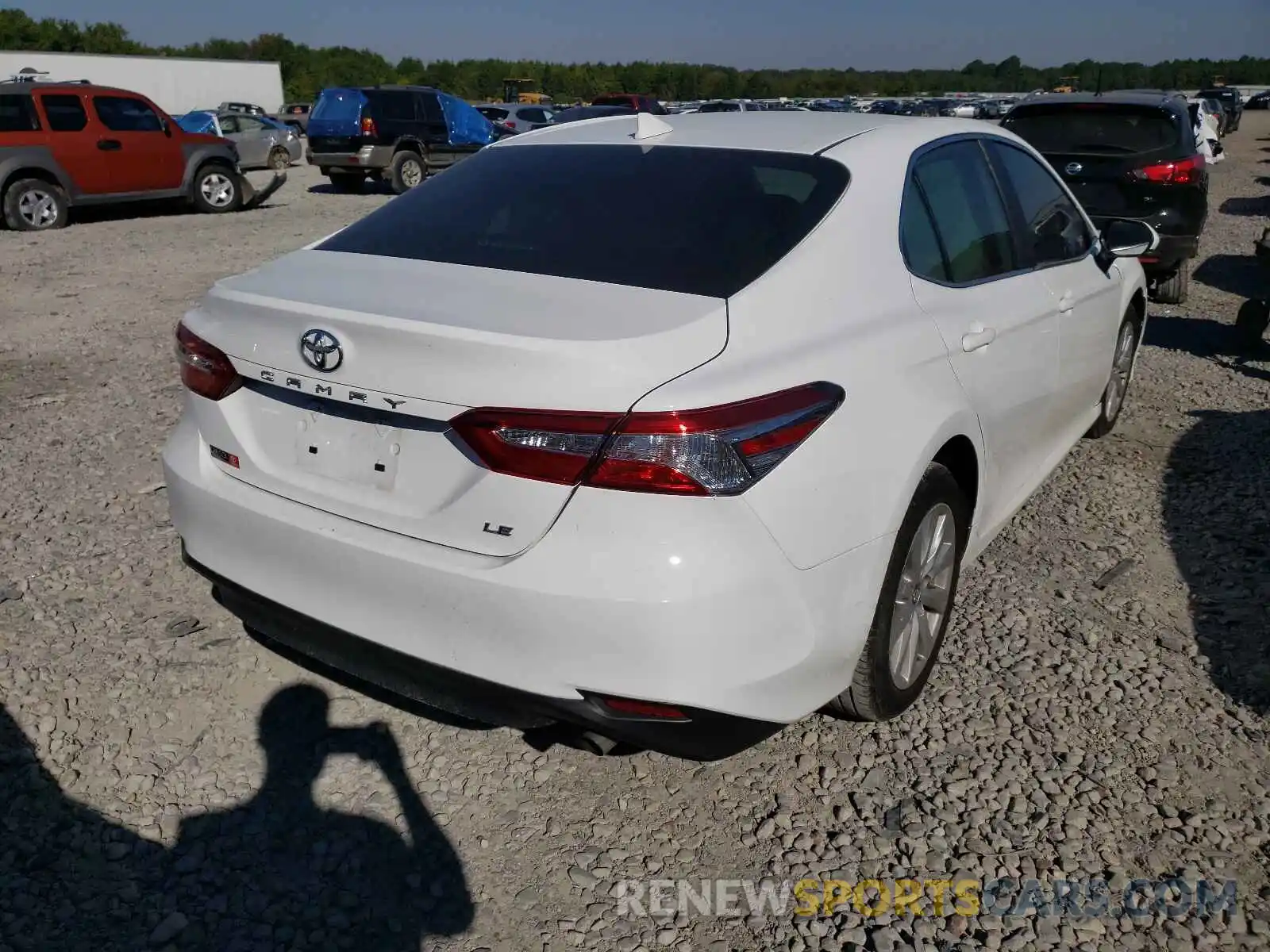 4 Photograph of a damaged car 4T1B11HK2KU255662 TOYOTA CAMRY 2019