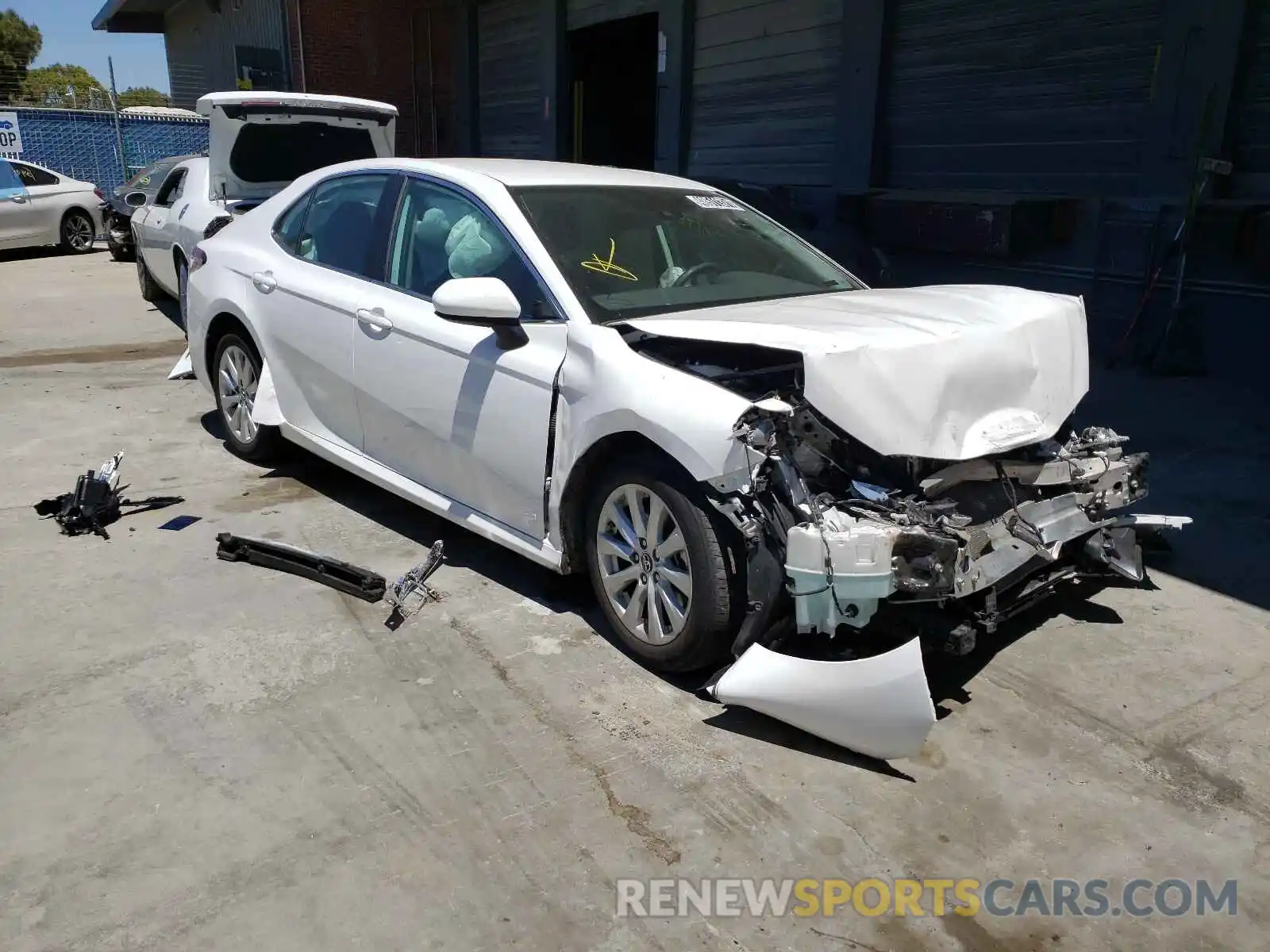 1 Photograph of a damaged car 4T1B11HK2KU255922 TOYOTA CAMRY 2019