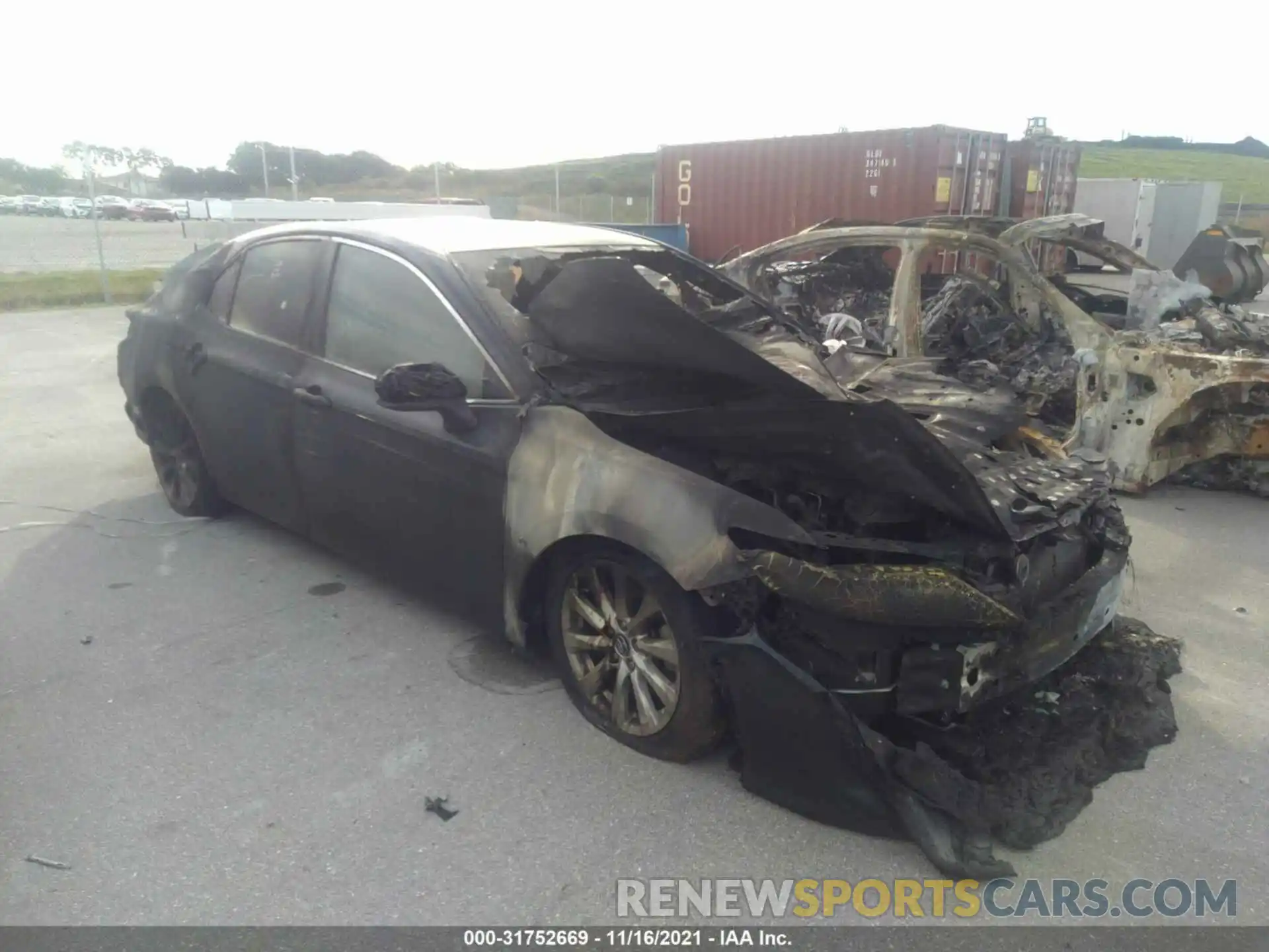 1 Photograph of a damaged car 4T1B11HK2KU256066 TOYOTA CAMRY 2019