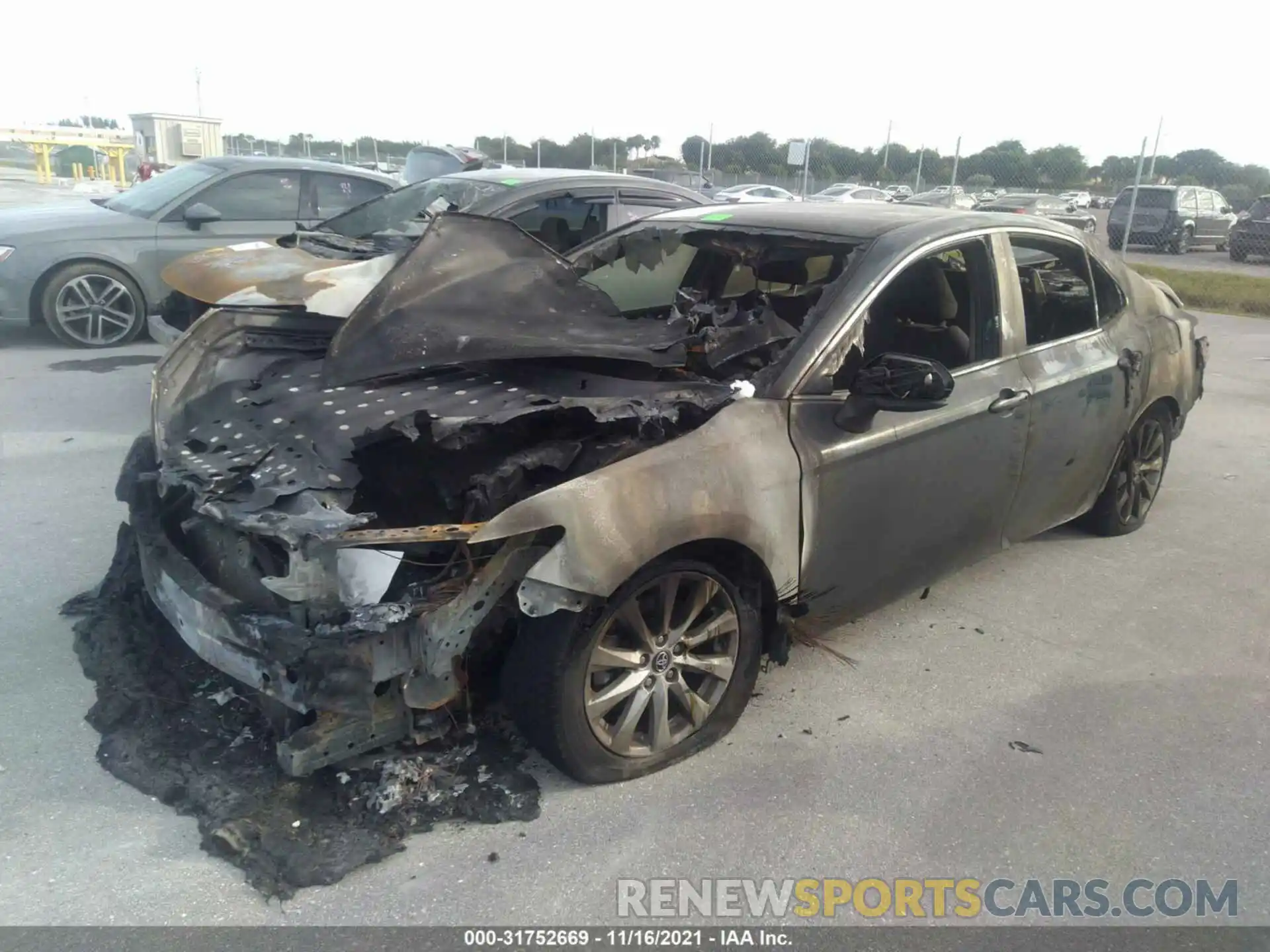 2 Photograph of a damaged car 4T1B11HK2KU256066 TOYOTA CAMRY 2019