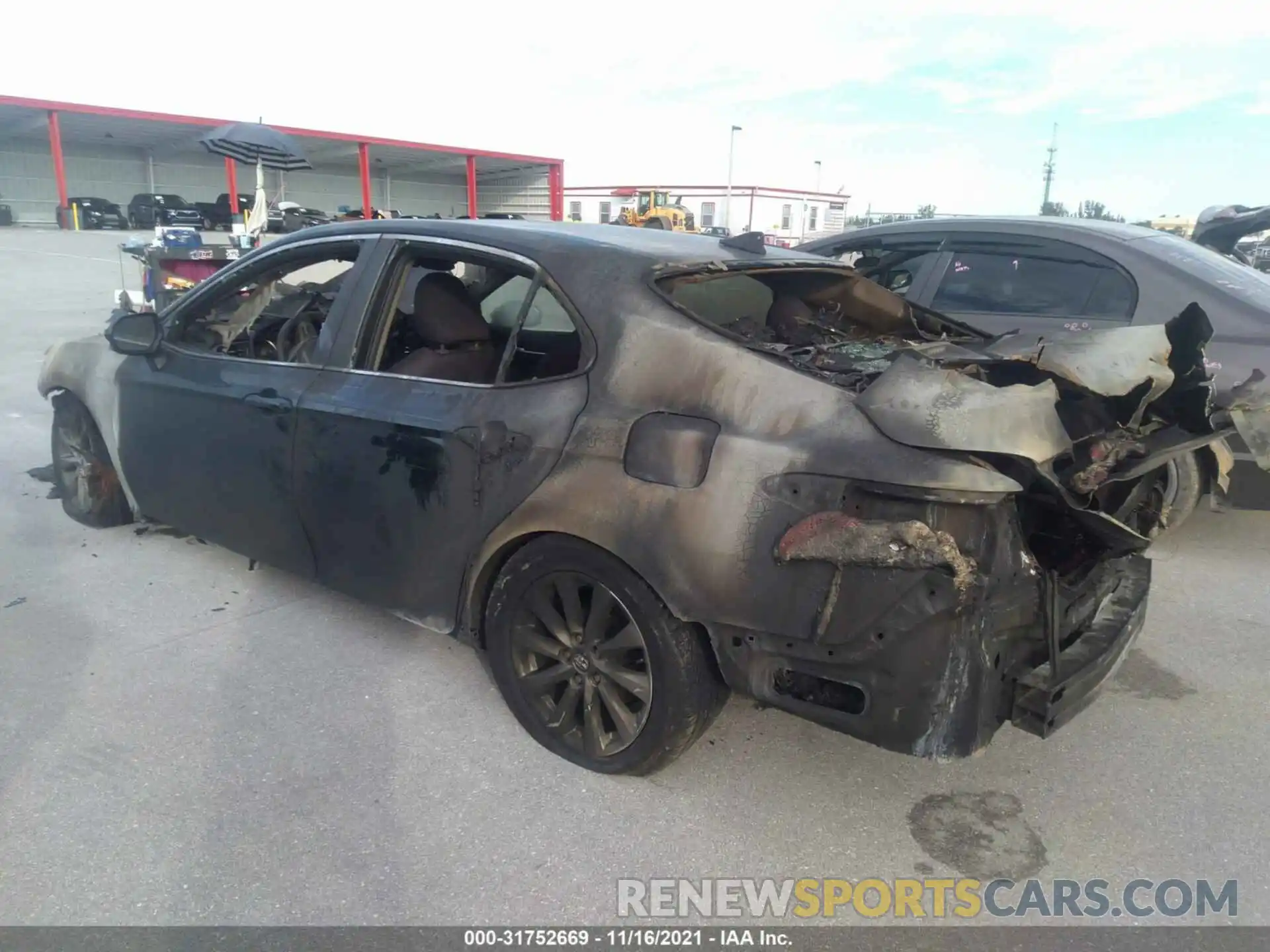 3 Photograph of a damaged car 4T1B11HK2KU256066 TOYOTA CAMRY 2019