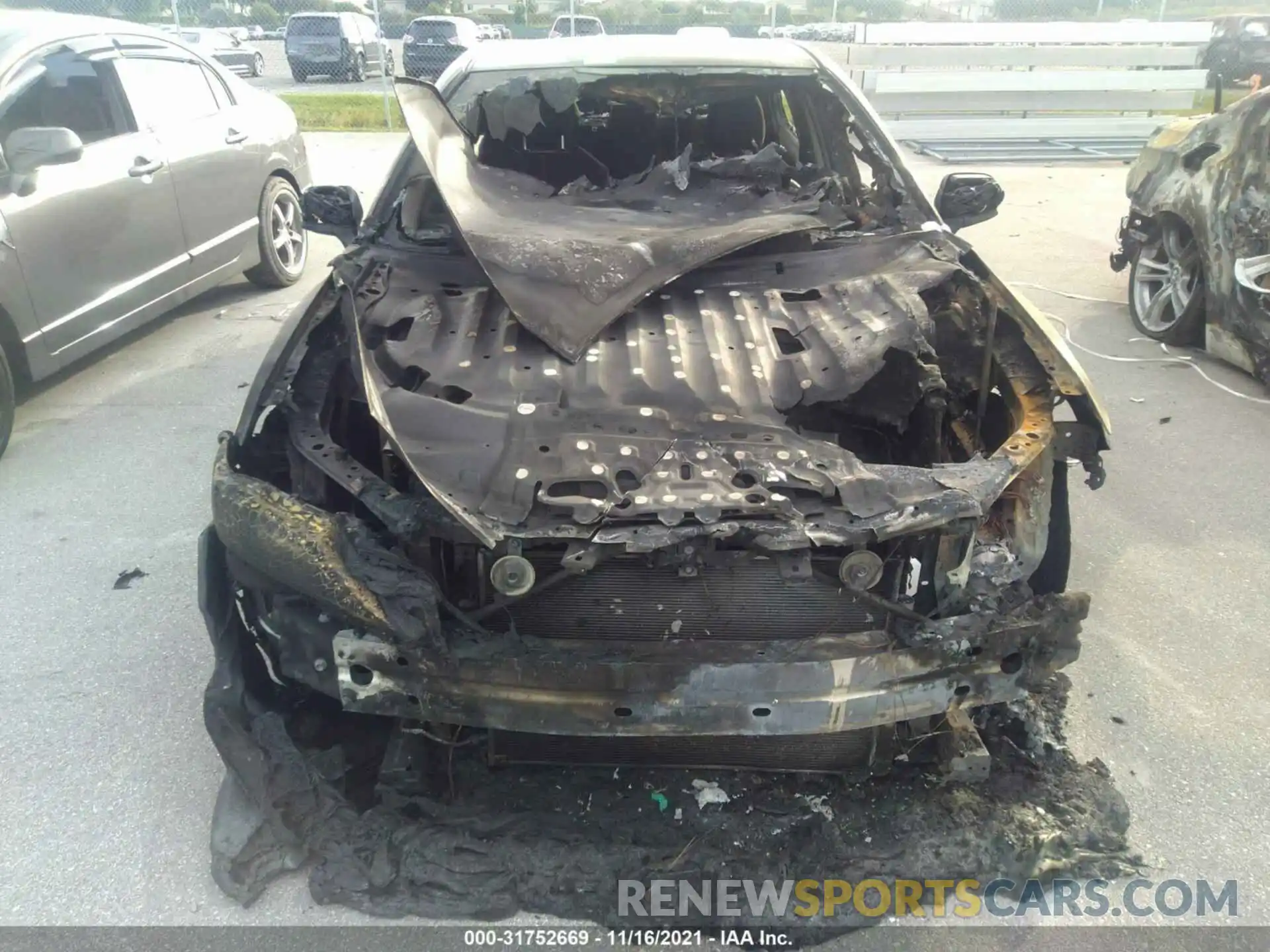 6 Photograph of a damaged car 4T1B11HK2KU256066 TOYOTA CAMRY 2019