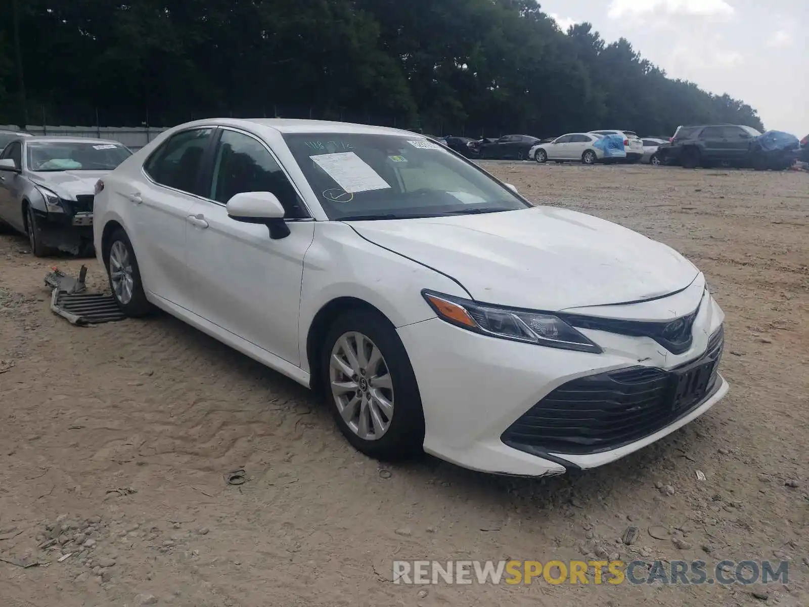 1 Photograph of a damaged car 4T1B11HK2KU258464 TOYOTA CAMRY 2019