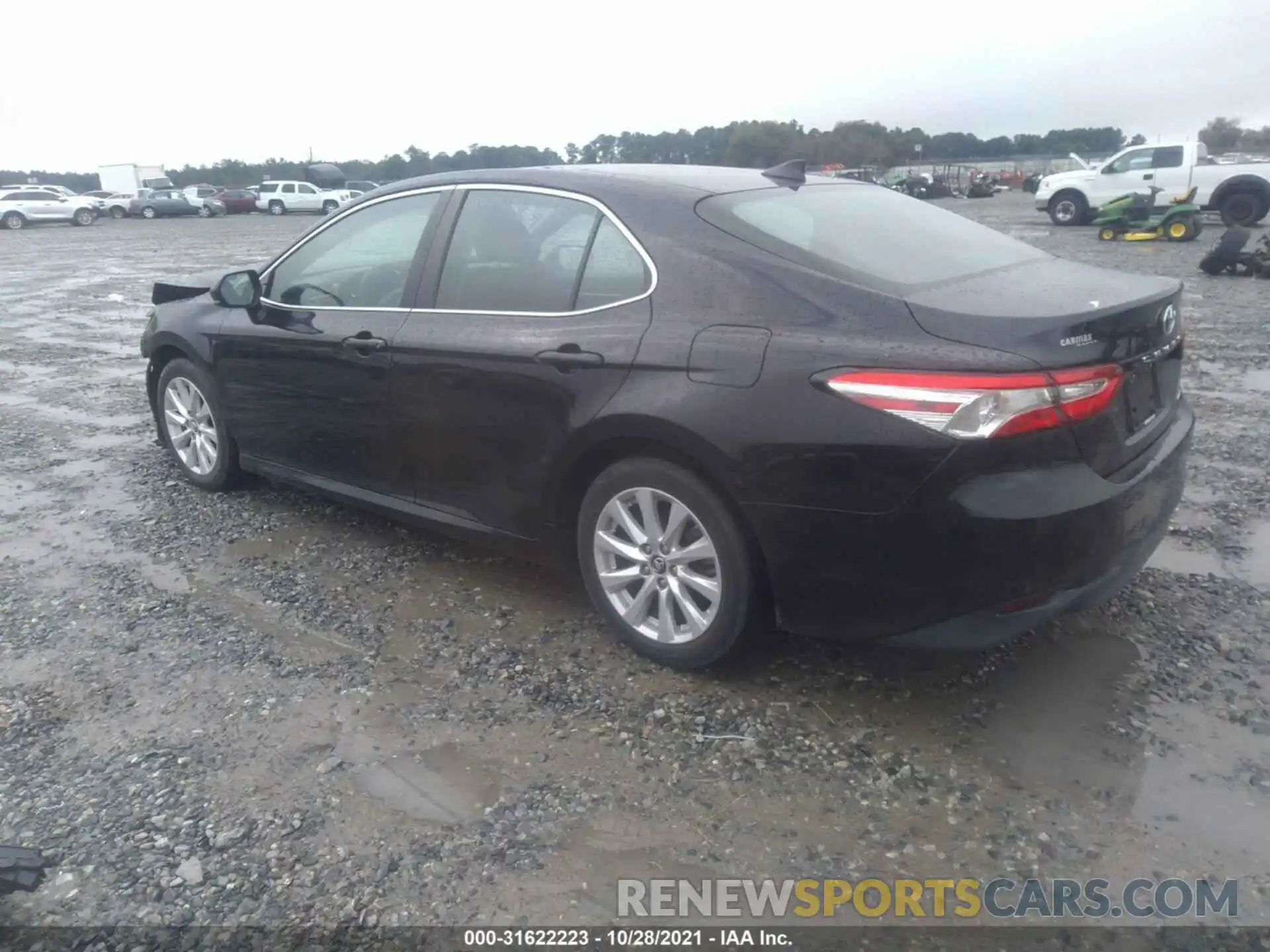 3 Photograph of a damaged car 4T1B11HK2KU260327 TOYOTA CAMRY 2019