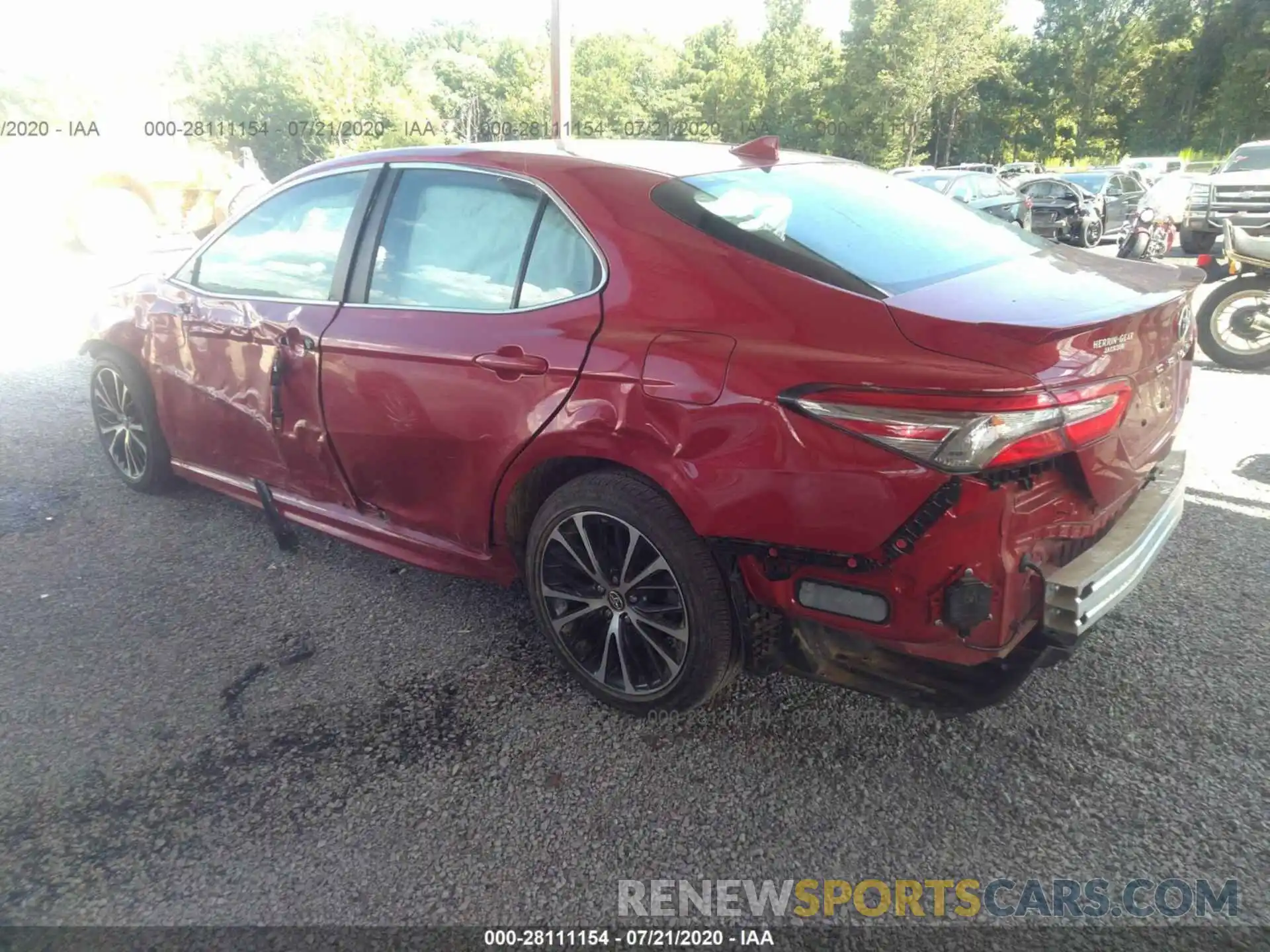 3 Photograph of a damaged car 4T1B11HK2KU260912 TOYOTA CAMRY 2019