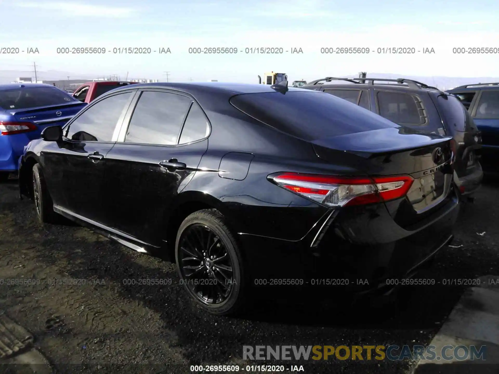 3 Фотография поврежденного автомобиля 4T1B11HK2KU261056 TOYOTA CAMRY 2019