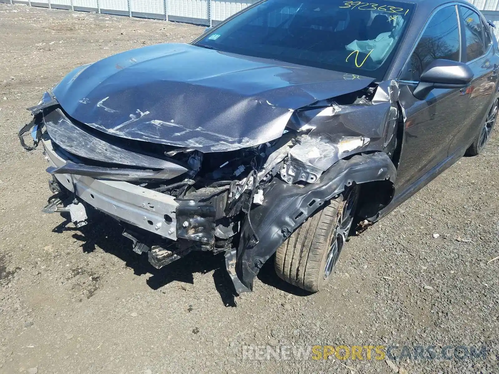 9 Photograph of a damaged car 4T1B11HK2KU261297 TOYOTA CAMRY 2019