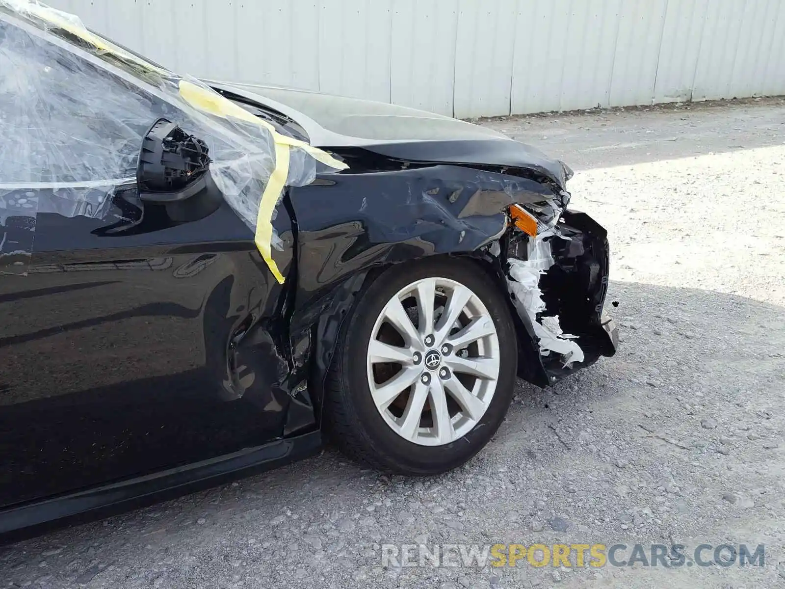 9 Photograph of a damaged car 4T1B11HK2KU263275 TOYOTA CAMRY 2019